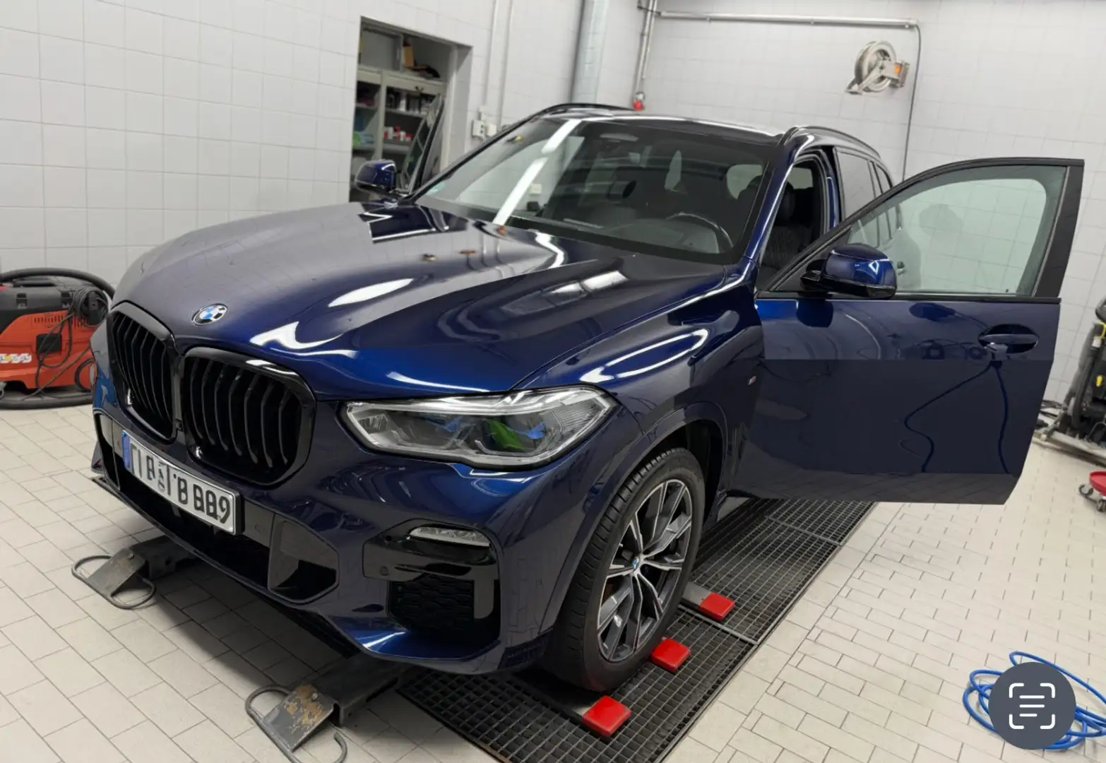BMW X5 xDrive30d xLine Blau - 2