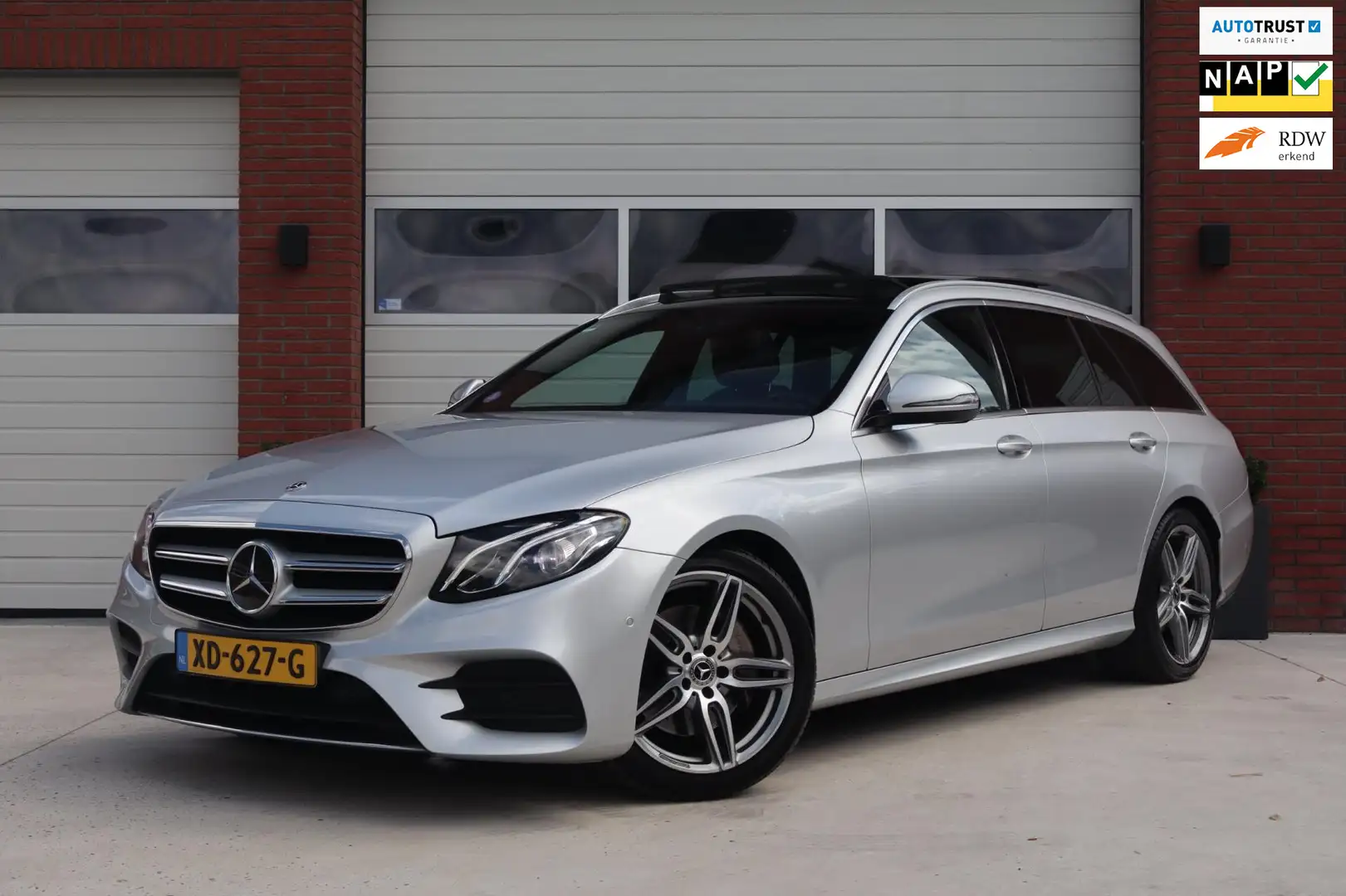 Mercedes-Benz E 200 Estate Business Solution AMG - Panoramadak - Sfeer Grijs - 1