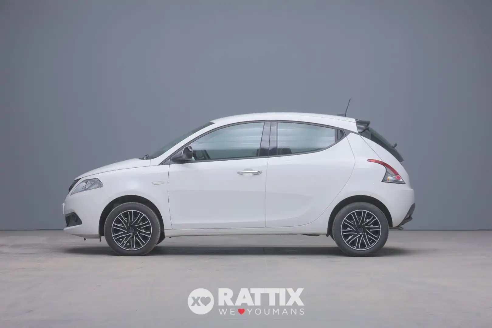 Lancia Ypsilon 1.0 Firefly Hybrid 70CV Oro Bianco - 2