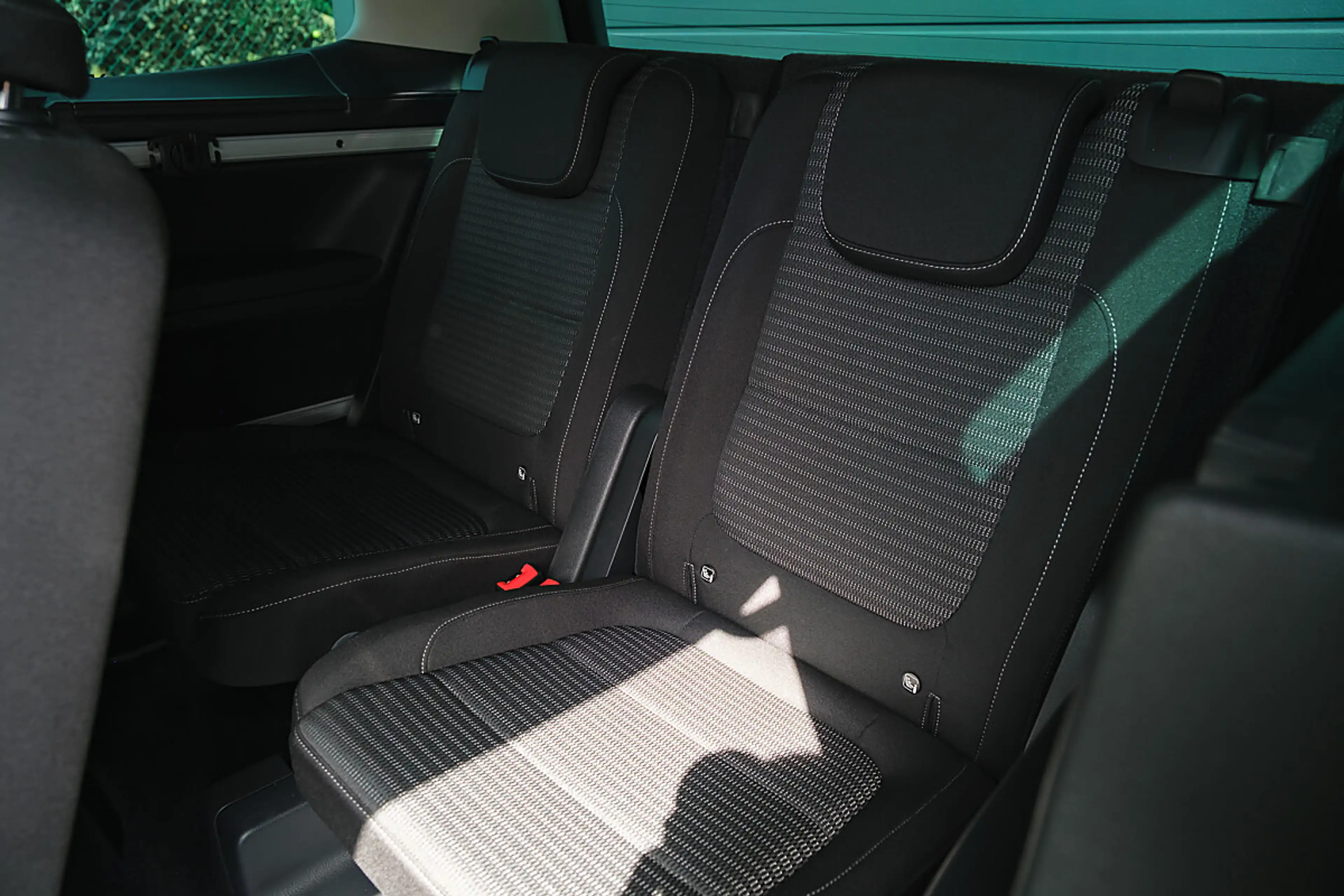 SEAT Alhambra 2.0 TDI Xcellence 7-Sitzer /BI-XENON/AHK/ACC/SH... — photo 15