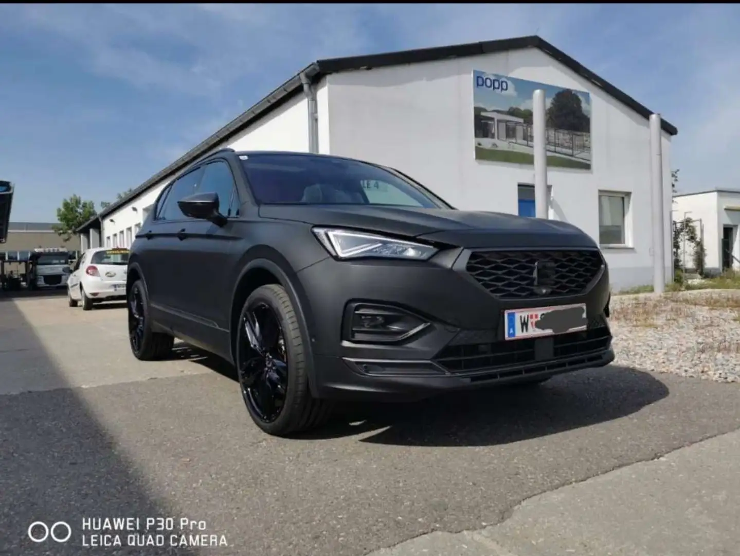 SEAT Tarraco Tarraco 2,0 TSI ACT FR 4Drive DSG FR Schwarz - 1