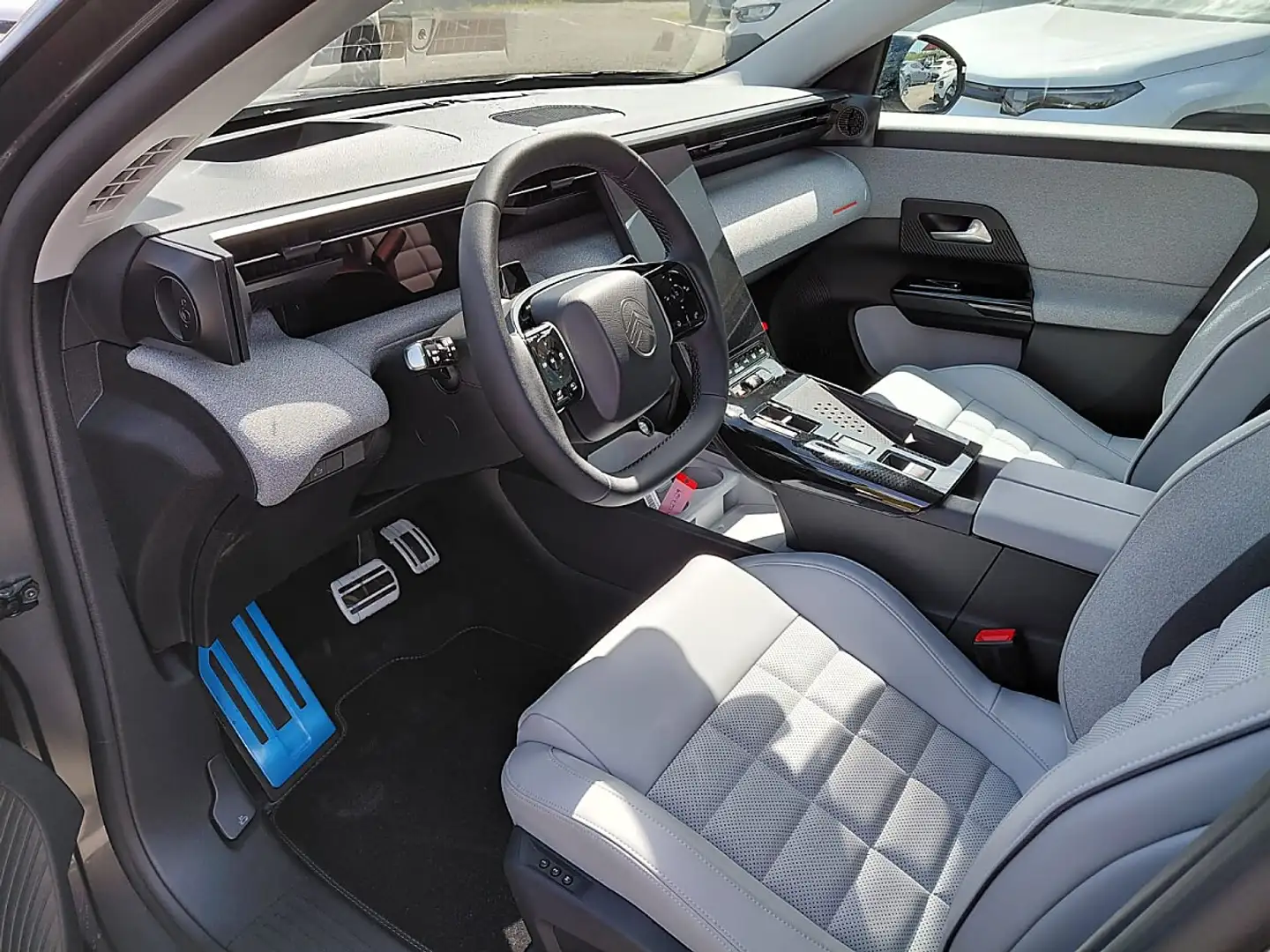 Citroen C5 Aircross mHEV 145 Max Aut. Grau - 2