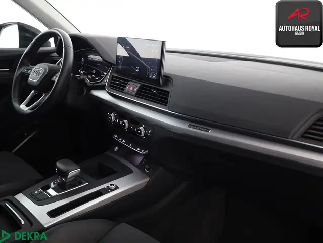 Audi Q5 view 10