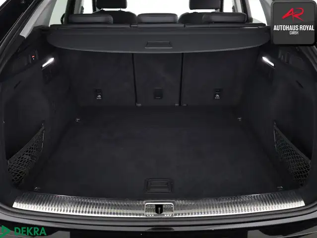 Audi Q5 view 13