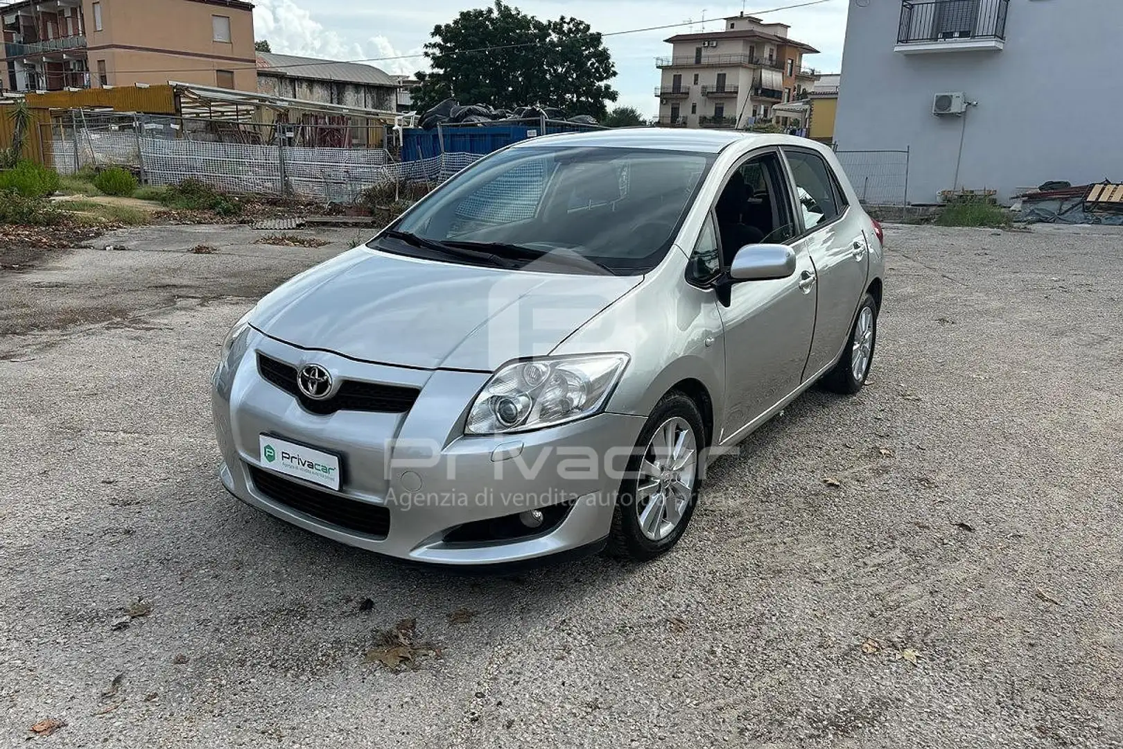 Toyota Auris 2.0 D-4D DPF 5 porte Sol Argento - 1