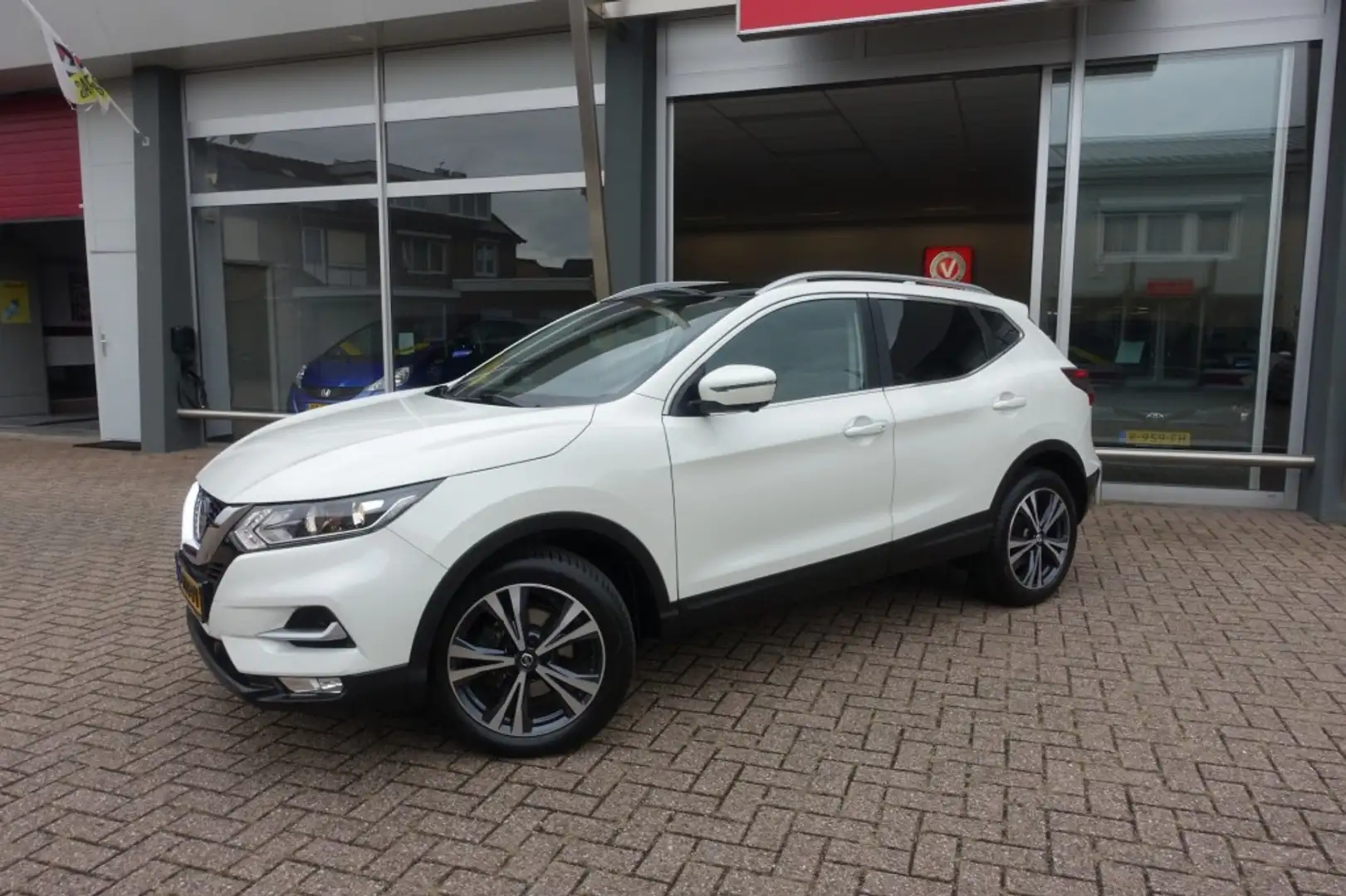 Nissan Qashqai 1.3 DIG-T N-CONNECTA Trekhaak 1e Eigenaar Blanc - 2