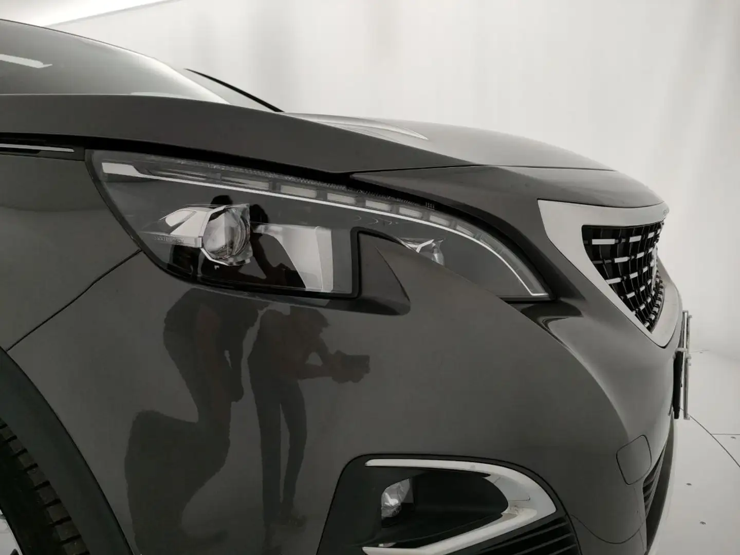 Peugeot 3008 BlueHDi 180 S&S EAT8 GT con TETTO Gris - 2