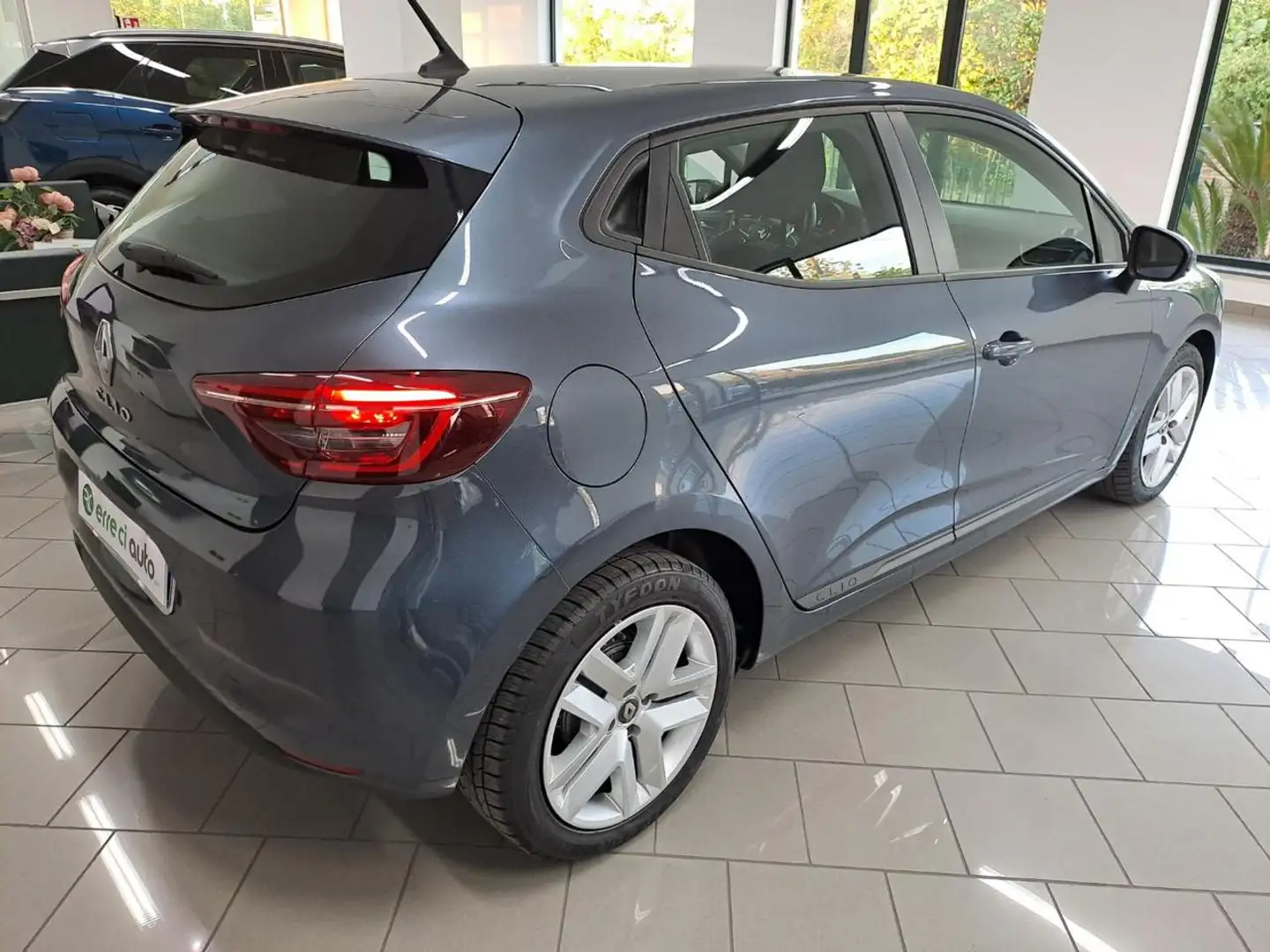 Renault Clio Blue dCi 100 CV 5 porte Business Grau - 2