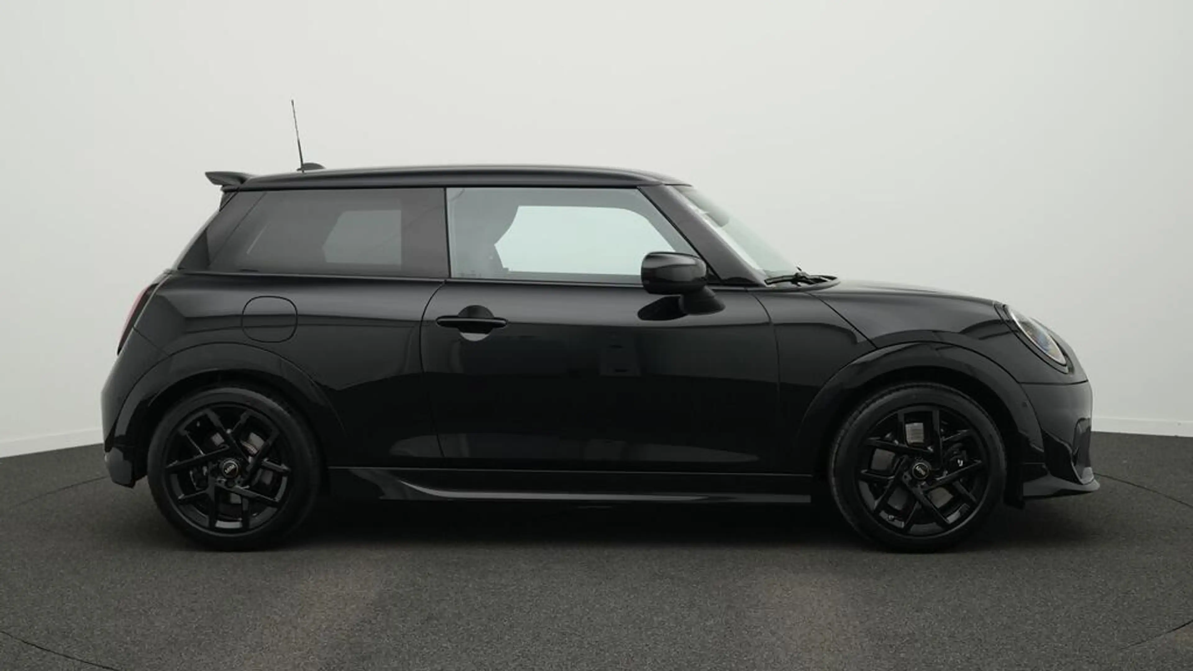 MINI Cooper C John Cooper Works Trim — photo 2