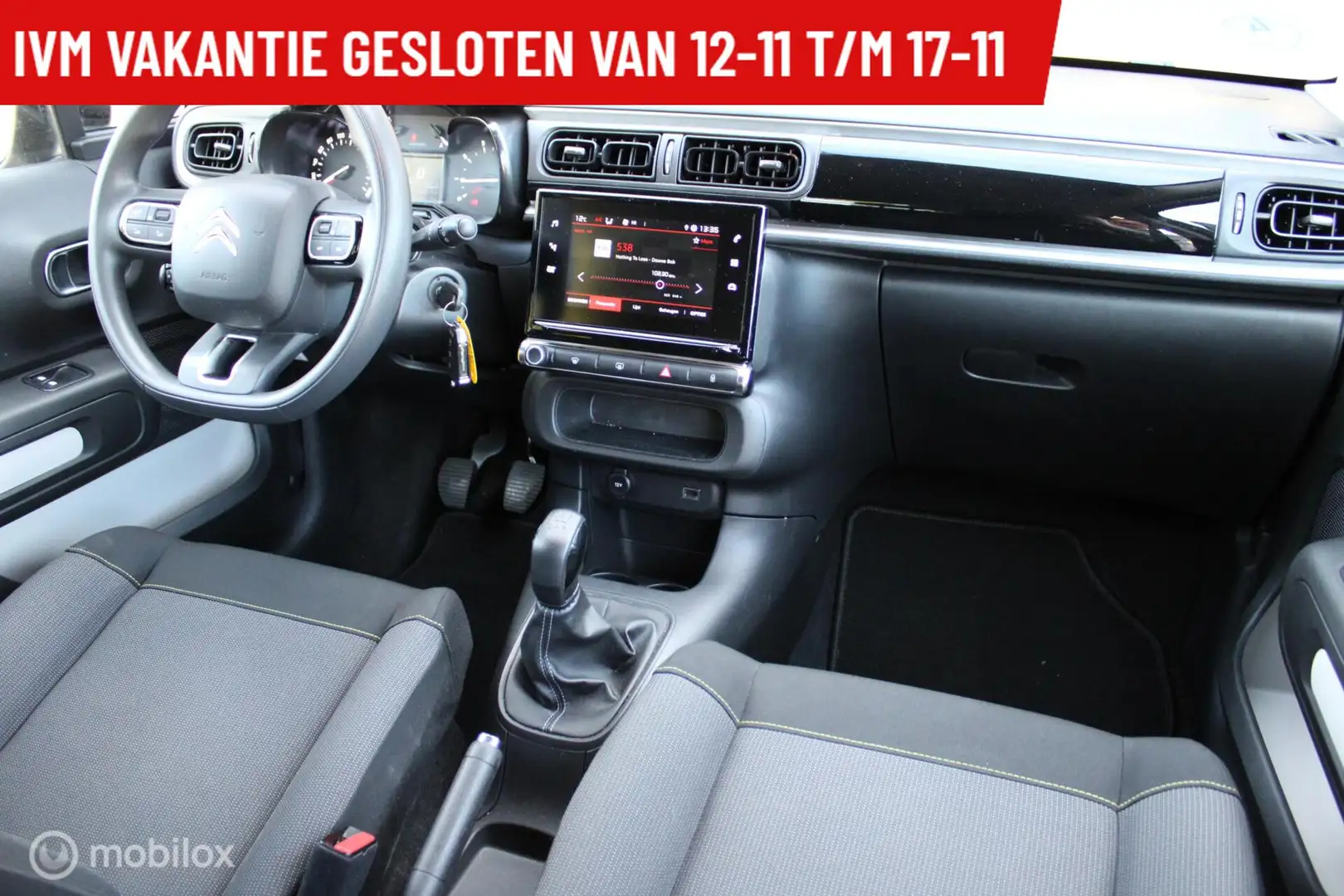 Citroen C3 1.2 PureTech C-Series, App connect, Stoelverwarmin Grijs - 2