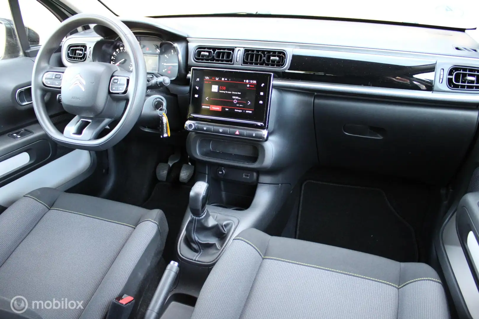 Citroen C3 1.2 PureTech C-Series, App connect, Stoelverwarmin Gris - 2