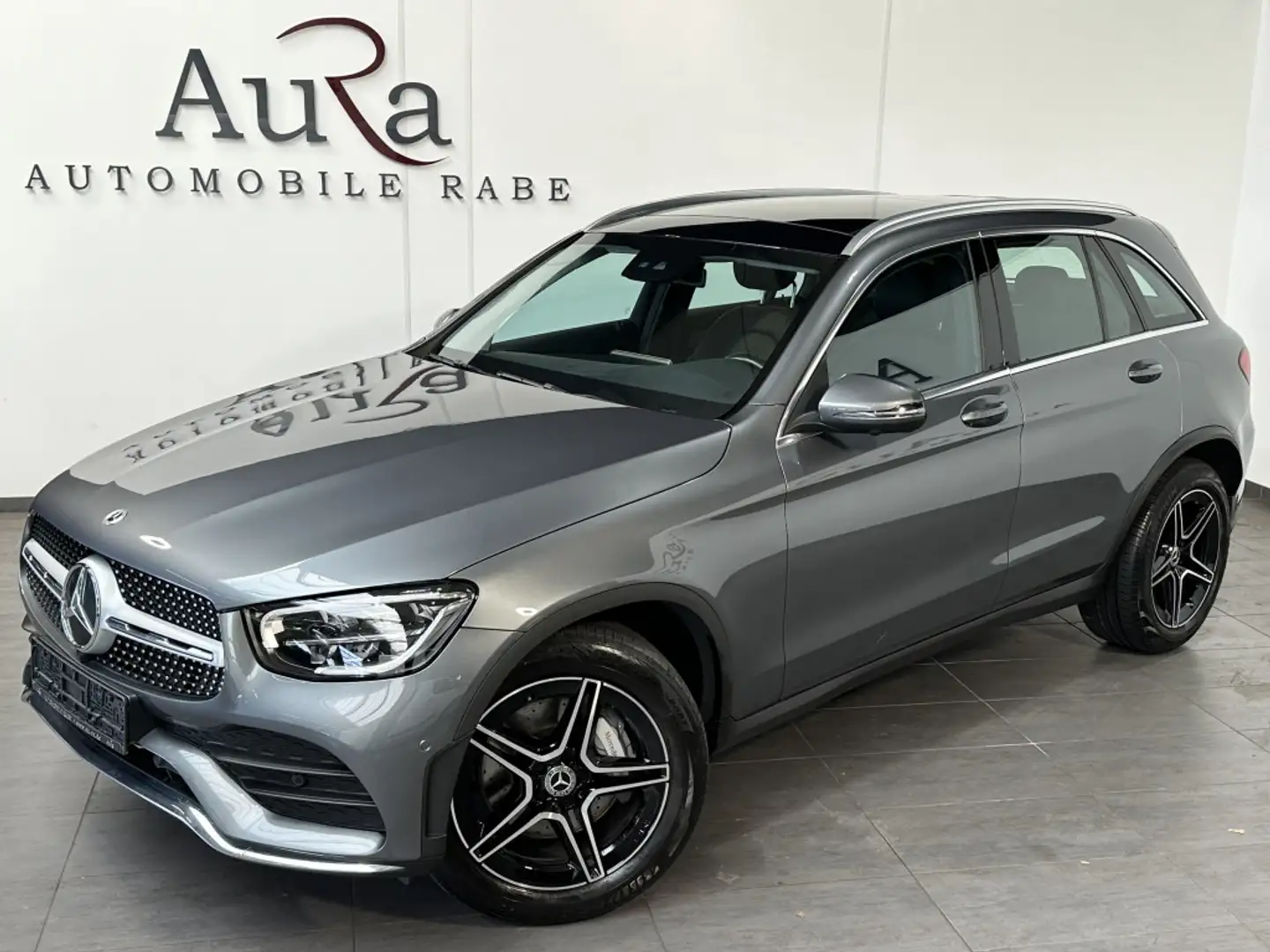 Mercedes-Benz GLC 220 4Matic AMG-Line NAV+LED+AHK+PANO+360° Szary - 1