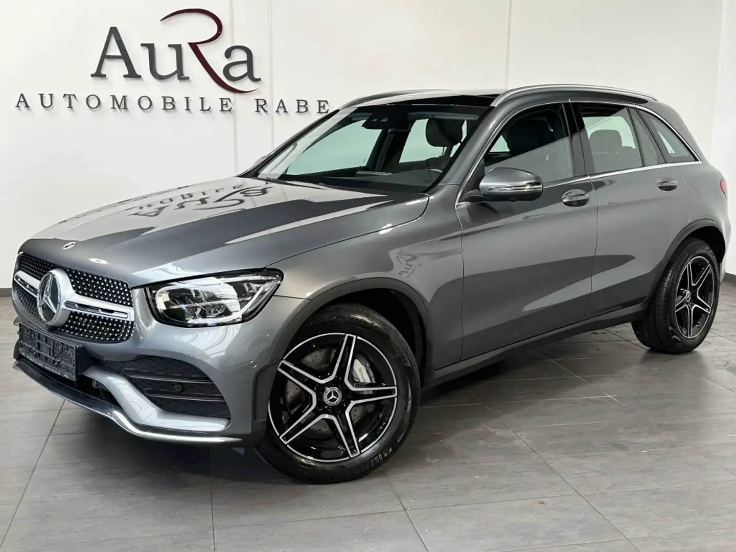Mercedes-Benz GLC 220 4Matic AMG-Line NAV+LED+AHK+PANO+360° Szary - 2