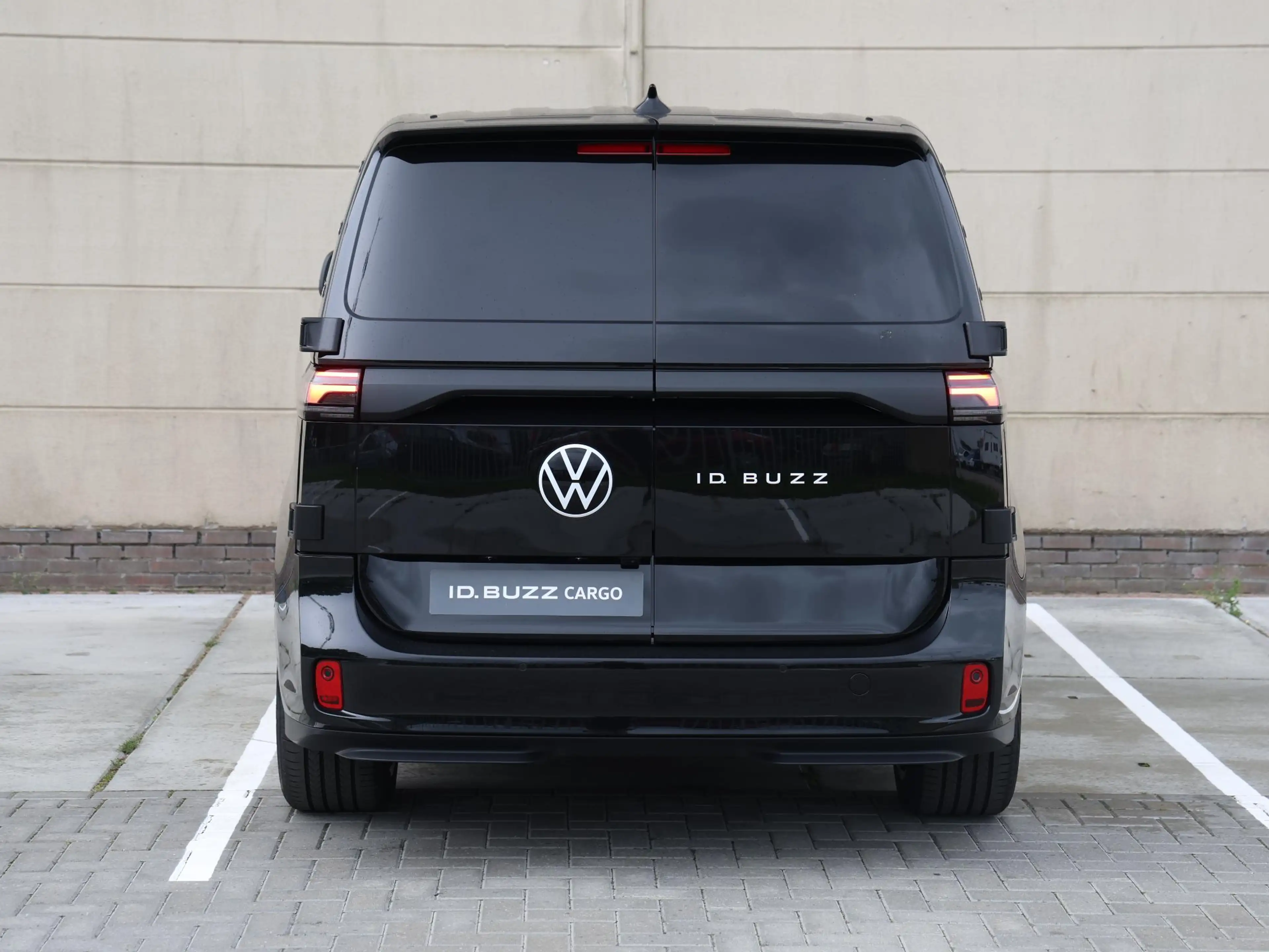 Volkswagen ID. Buzz Cargo Bulli Limited Edition Elektromotor 286PK 79 kWh | — photo 6