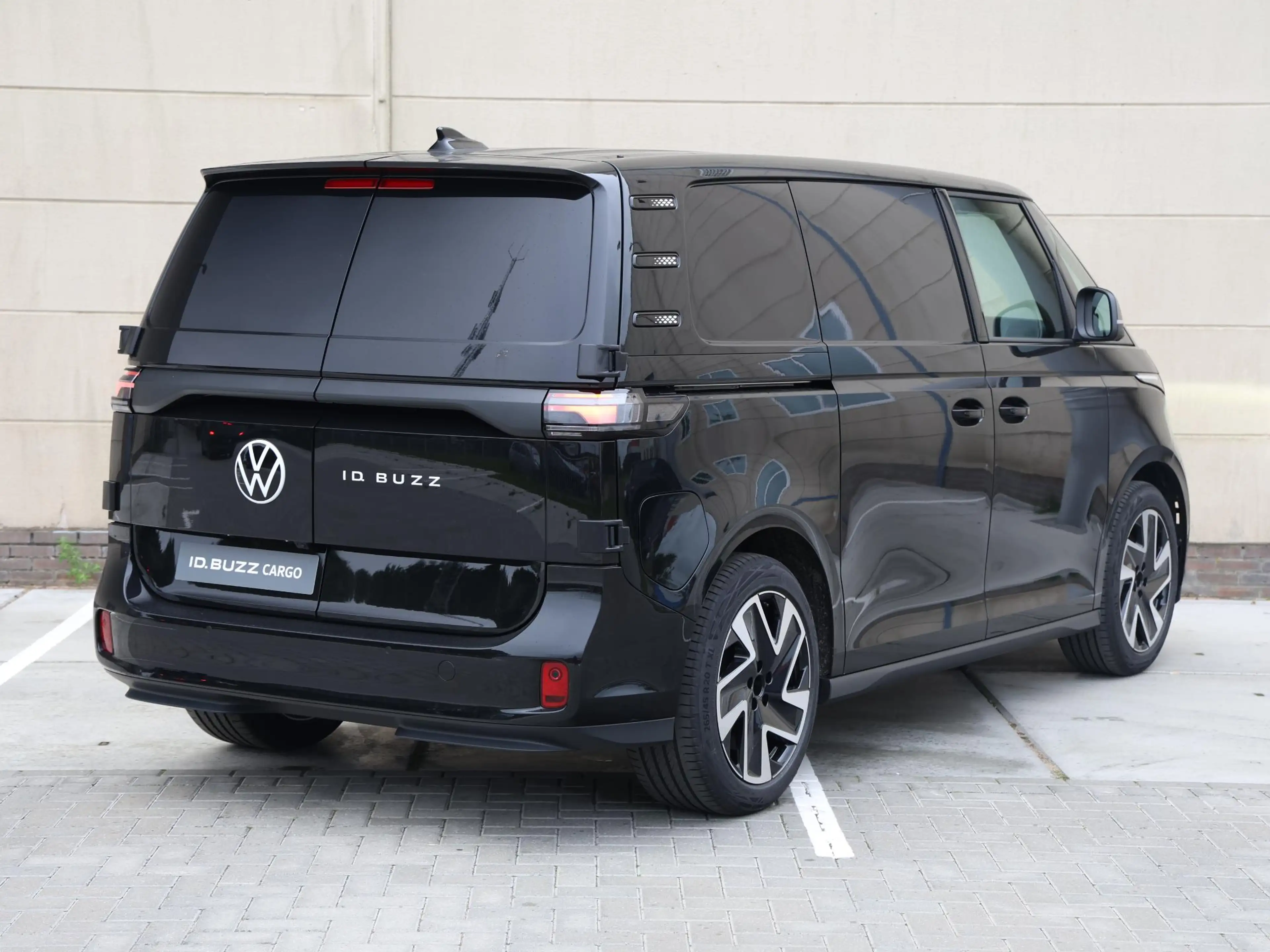 Volkswagen ID. Buzz Cargo Bulli Limited Edition Elektromotor 286PK 79 kWh | — photo 5