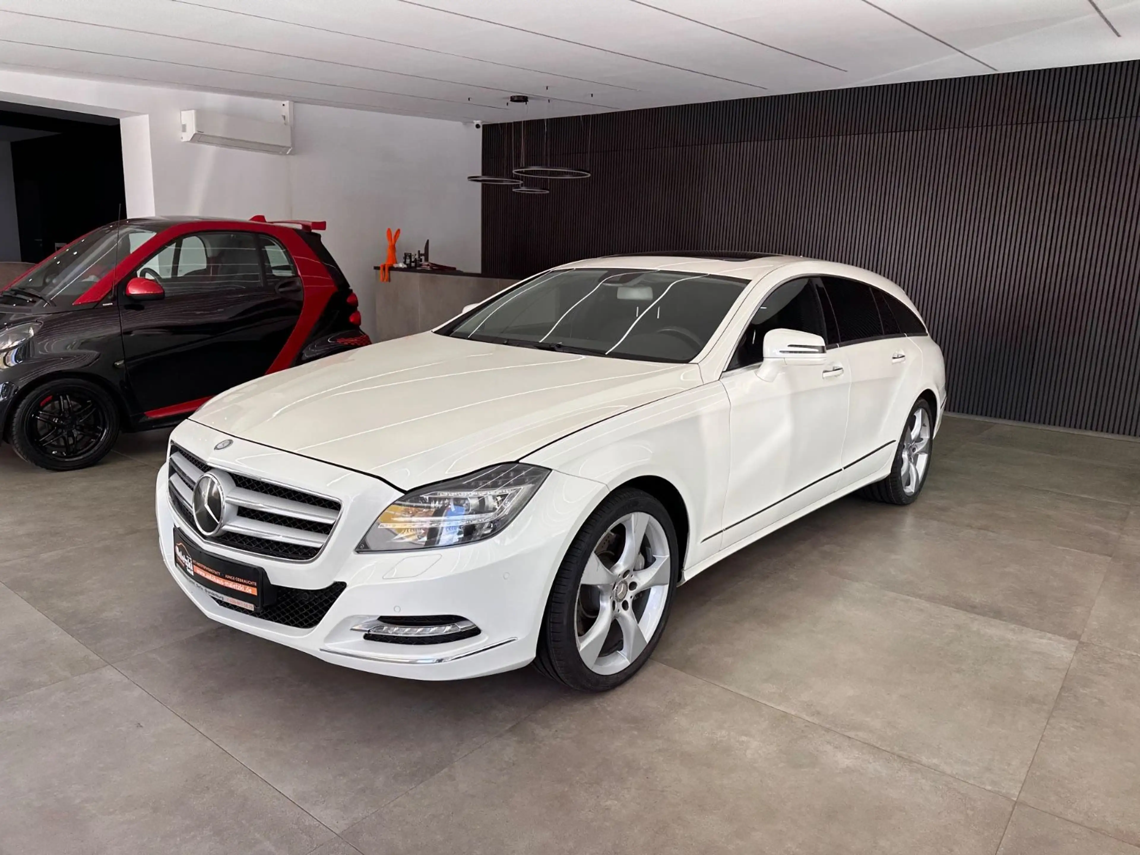 Mercedes-Benz CLS 350 CLS 350 CGI ShootingBrake*Memory*Distronic*Totw* — photo 3