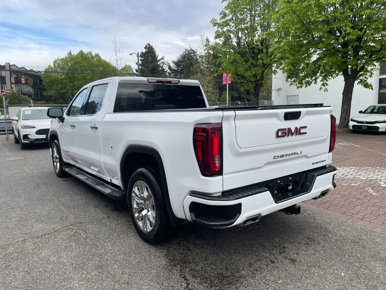 GMC Sierra 1500 снимка GMC Sierra 1500