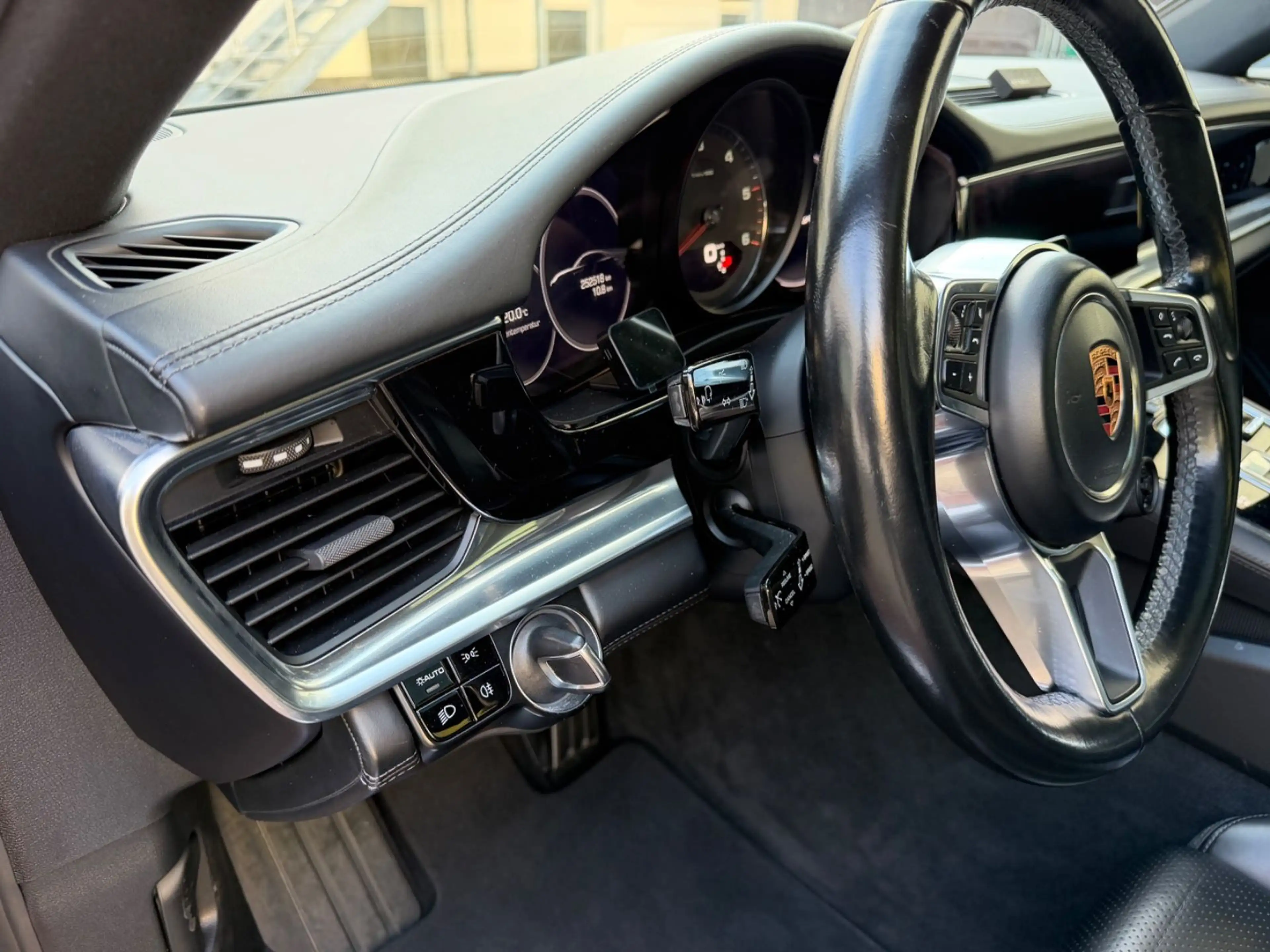 Porsche Panamera 4 S Diesel ( Bose / Chrono / Pano ) — photo 11