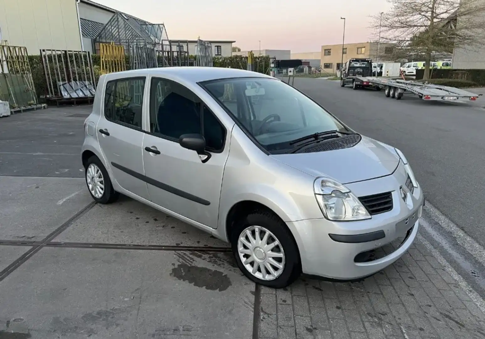 Renault Modus 1.2 ESSENCE ❗️❗️❗️ SEULEMENT 51150km❗️❗️❗️ Šedá - 1