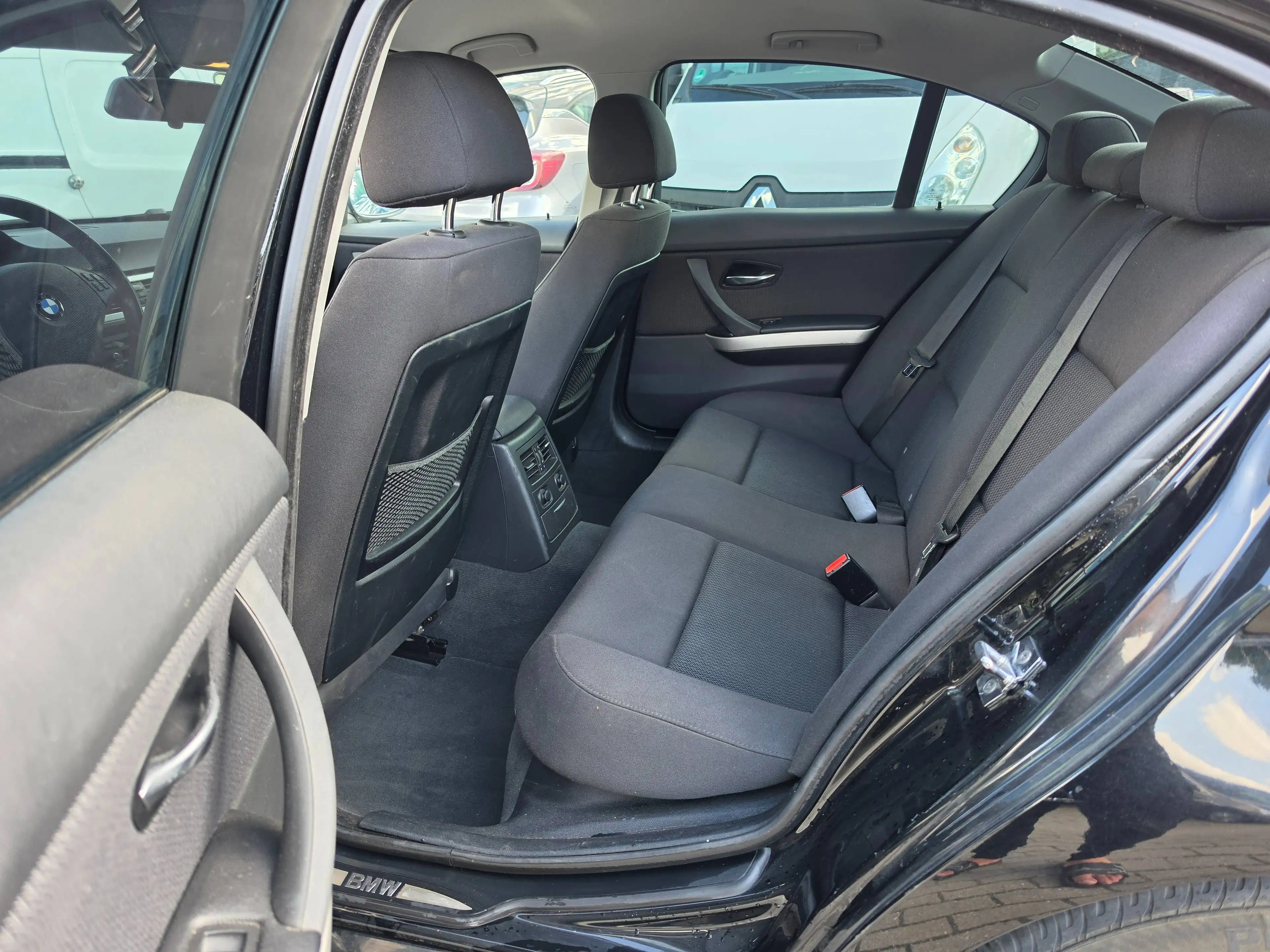 BMW 318 318i Aut. — photo 12