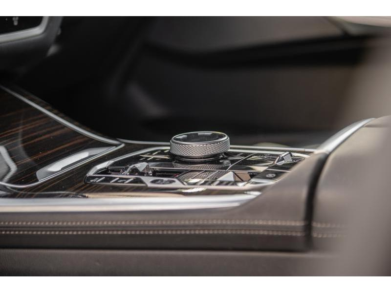 BMW X7 xDrive40d — photo 14