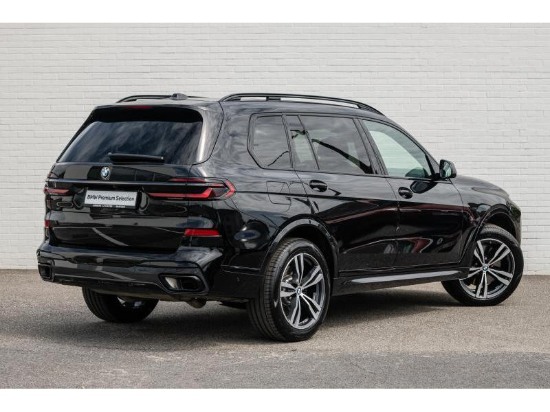 BMW X7 xDrive40d — photo 2