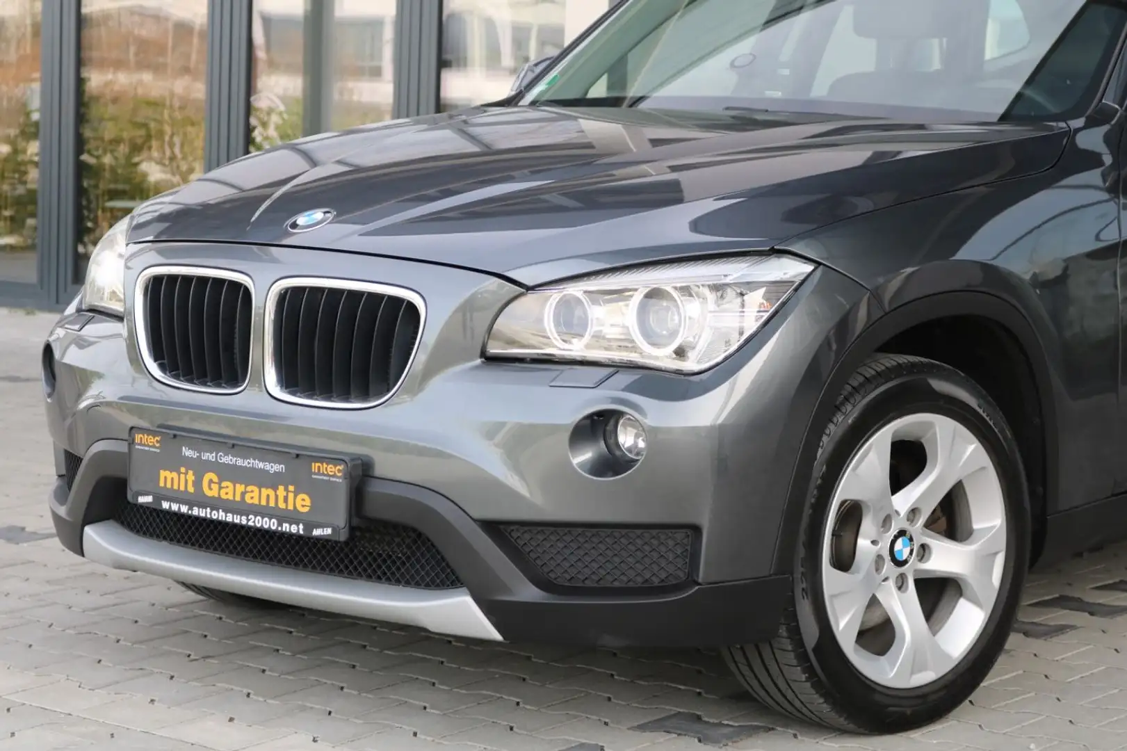 BMW X1 Baureihe X1 20 d xDrive/KAMERA/NAVI/AHK Grau - 2