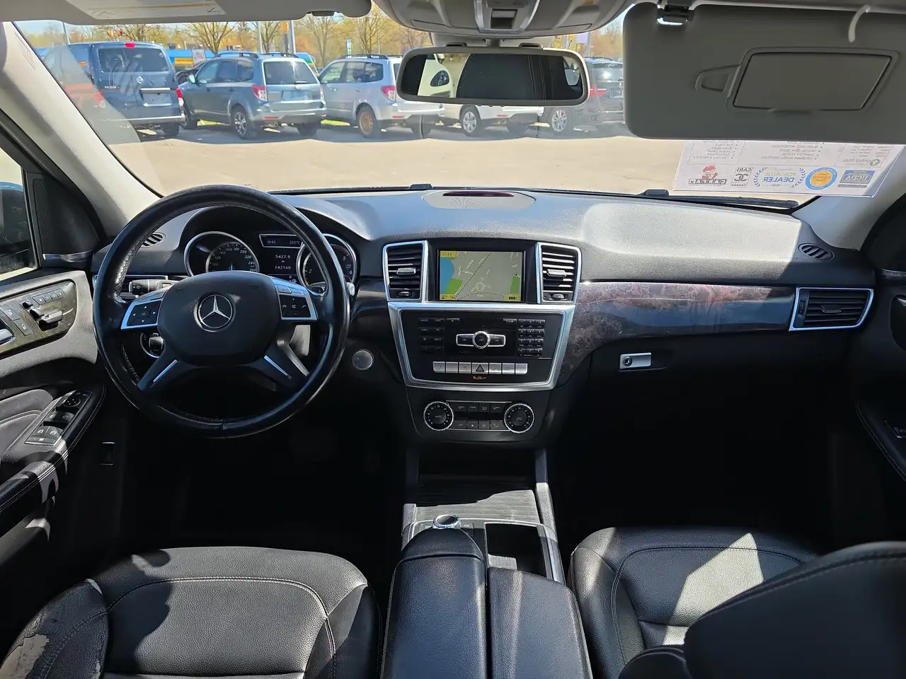 Mercedes-Benz M-Class снимка Mercedes-Benz M-Class