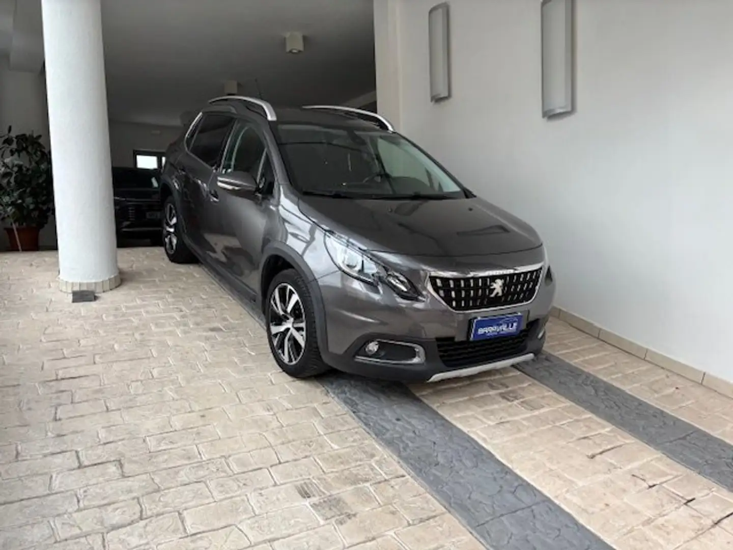 Peugeot 2008 1.5 bluehdi Allure s Grigio - 1