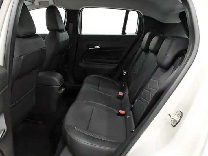 Jeep Avenger 2025, foto 9