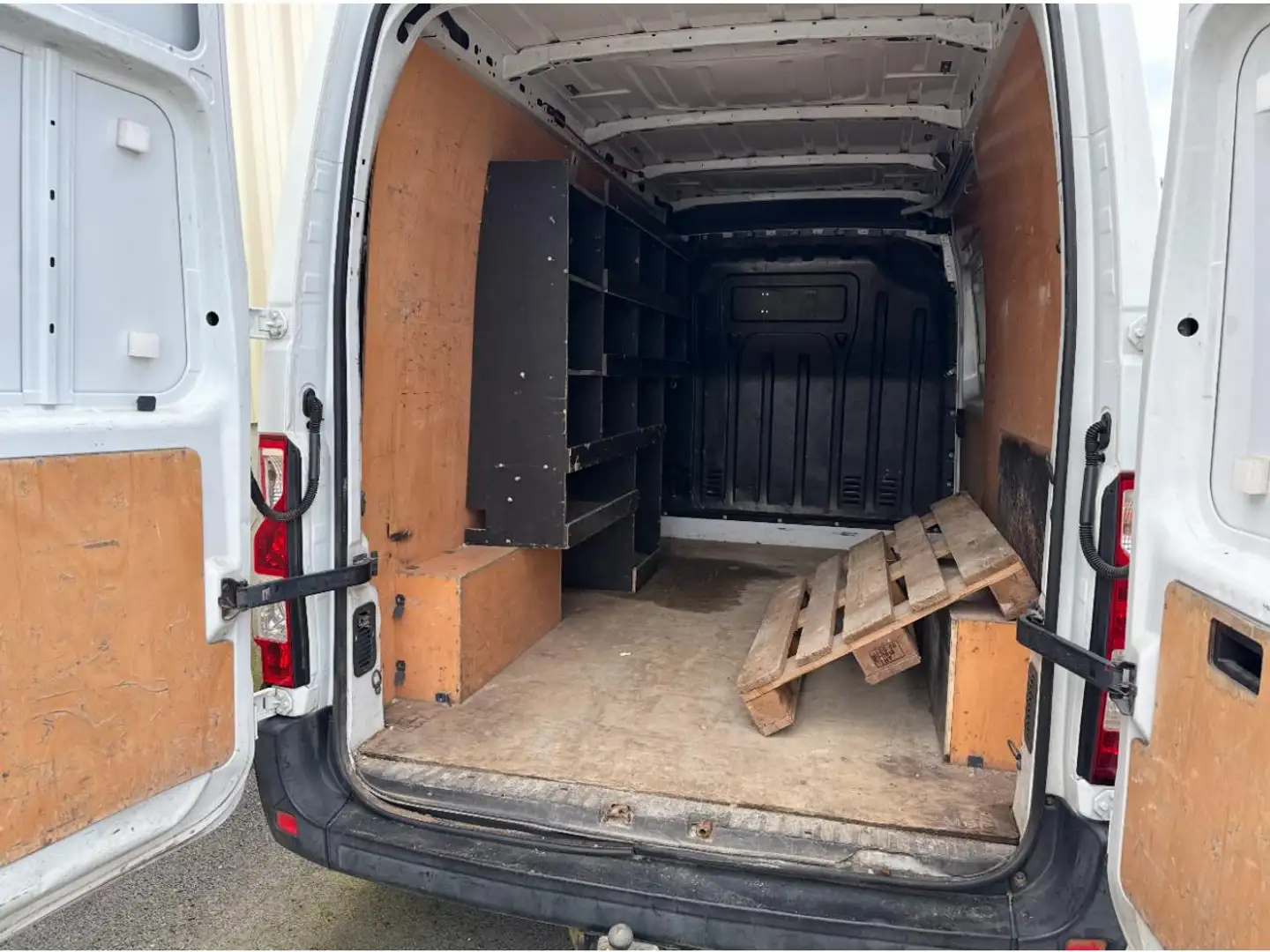 Renault Master Master Confort F3500 L2H2 2.3 dCi - 130  III FOURG Blanc - 2