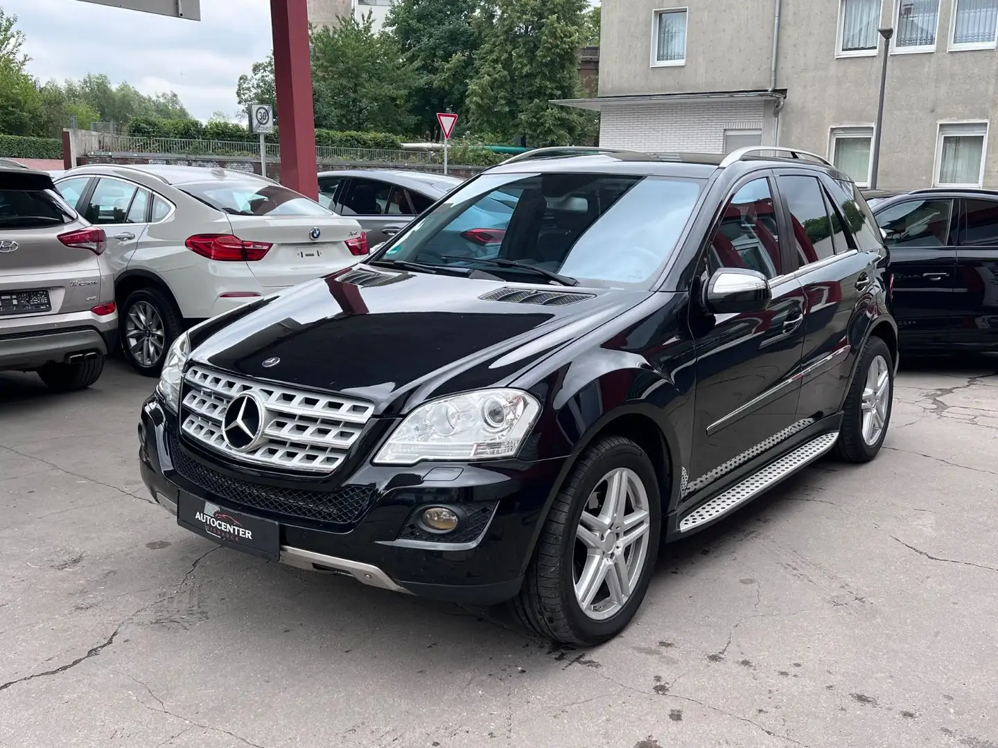 Mercedes-Benz ML 320 CDI NAVI/ALCANTARA/XENON/ Negru - 1