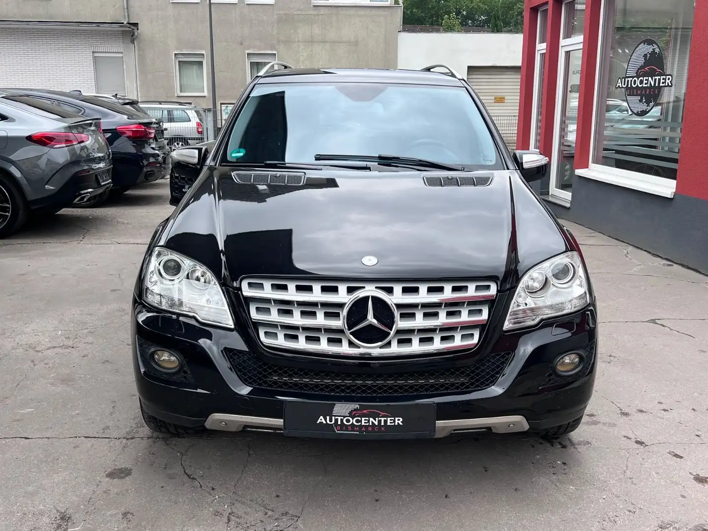 Mercedes-Benz ML 320 CDI NAVI/ALCANTARA/XENON/ Negru - 2