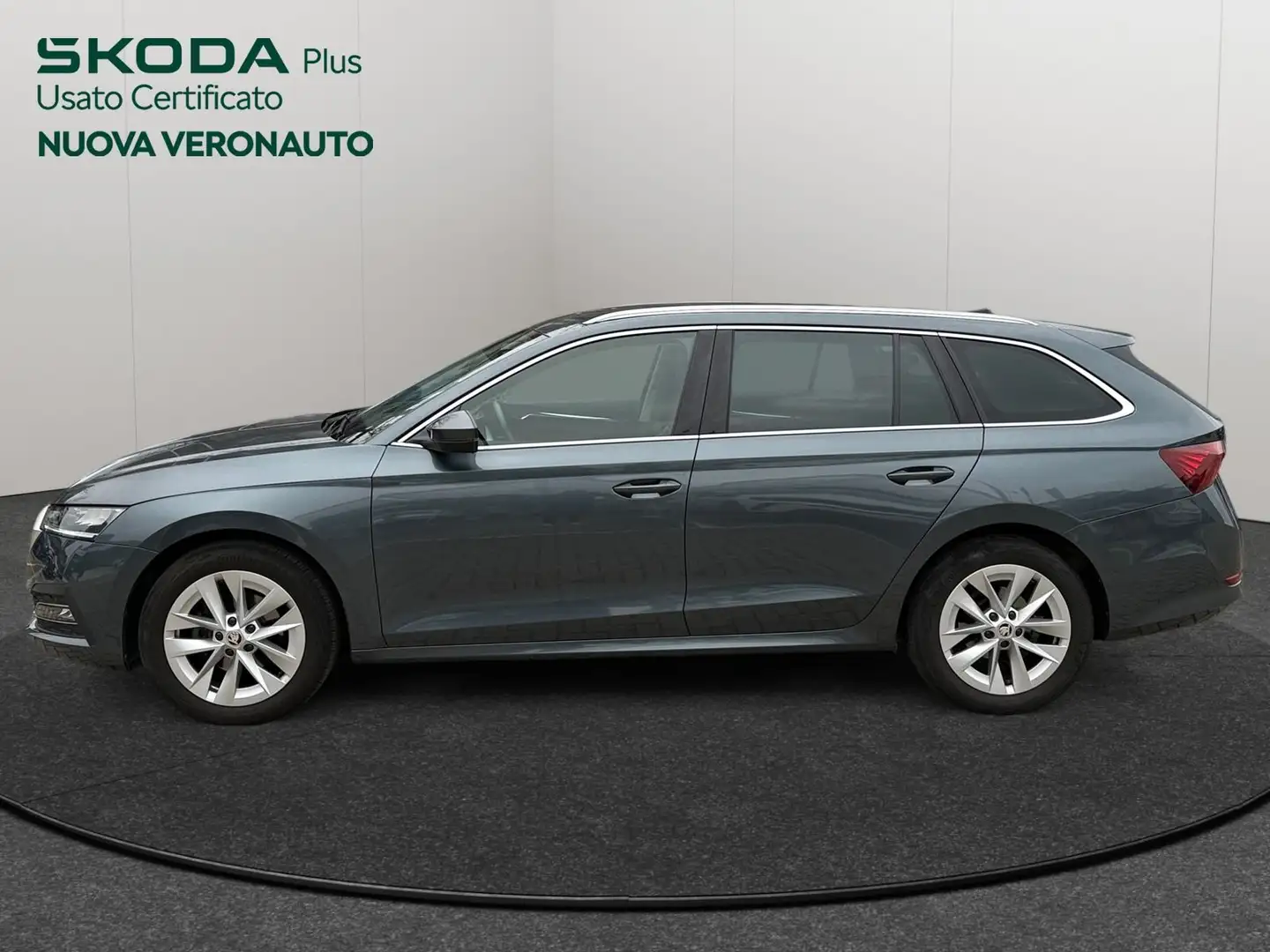 Skoda Octavia Wagon Style 1.5 TGI 96 kW (130 CV) 7 marce - DSG Gris - 2