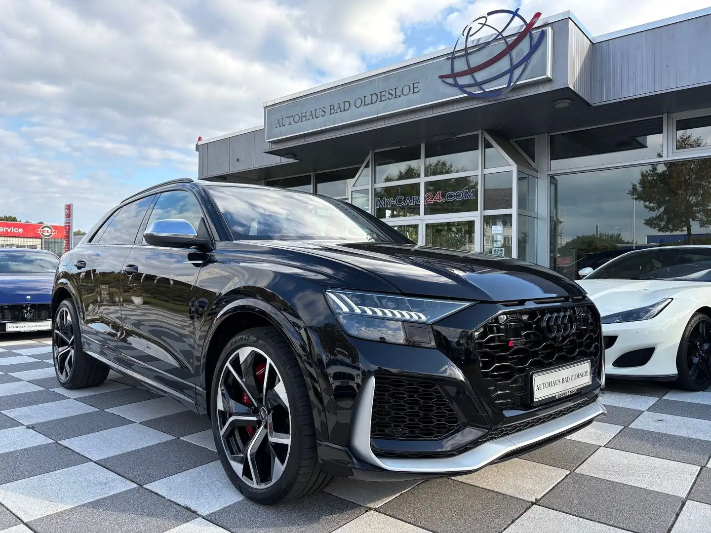 Audi RS Q8 4.0 TFSI quattro + Keramik+B&O+HUD+23"+AHK Schwarz - 1