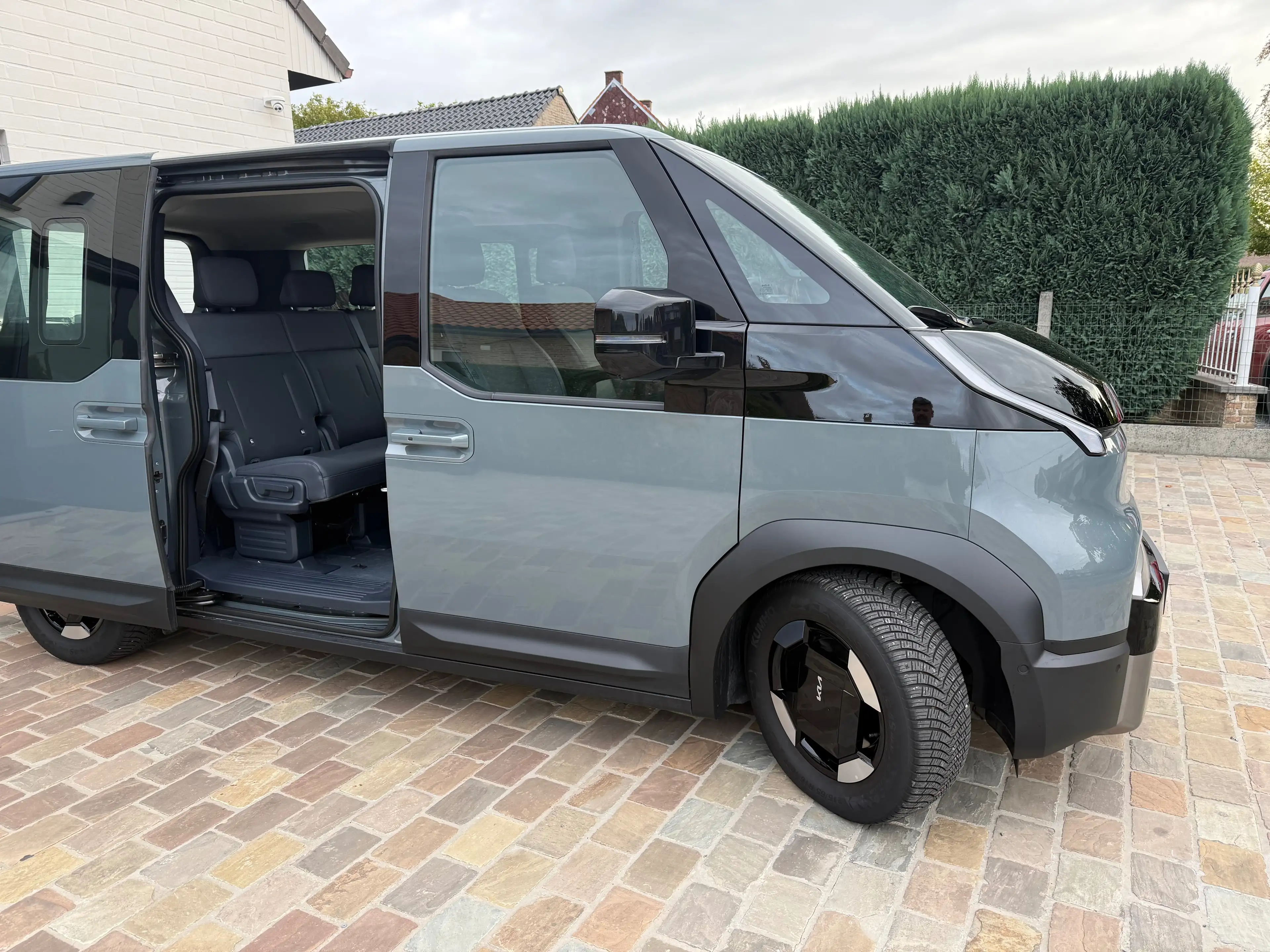 Kia PV5 Passenger PV5 71.2 kWh Elite Elite — photo 6