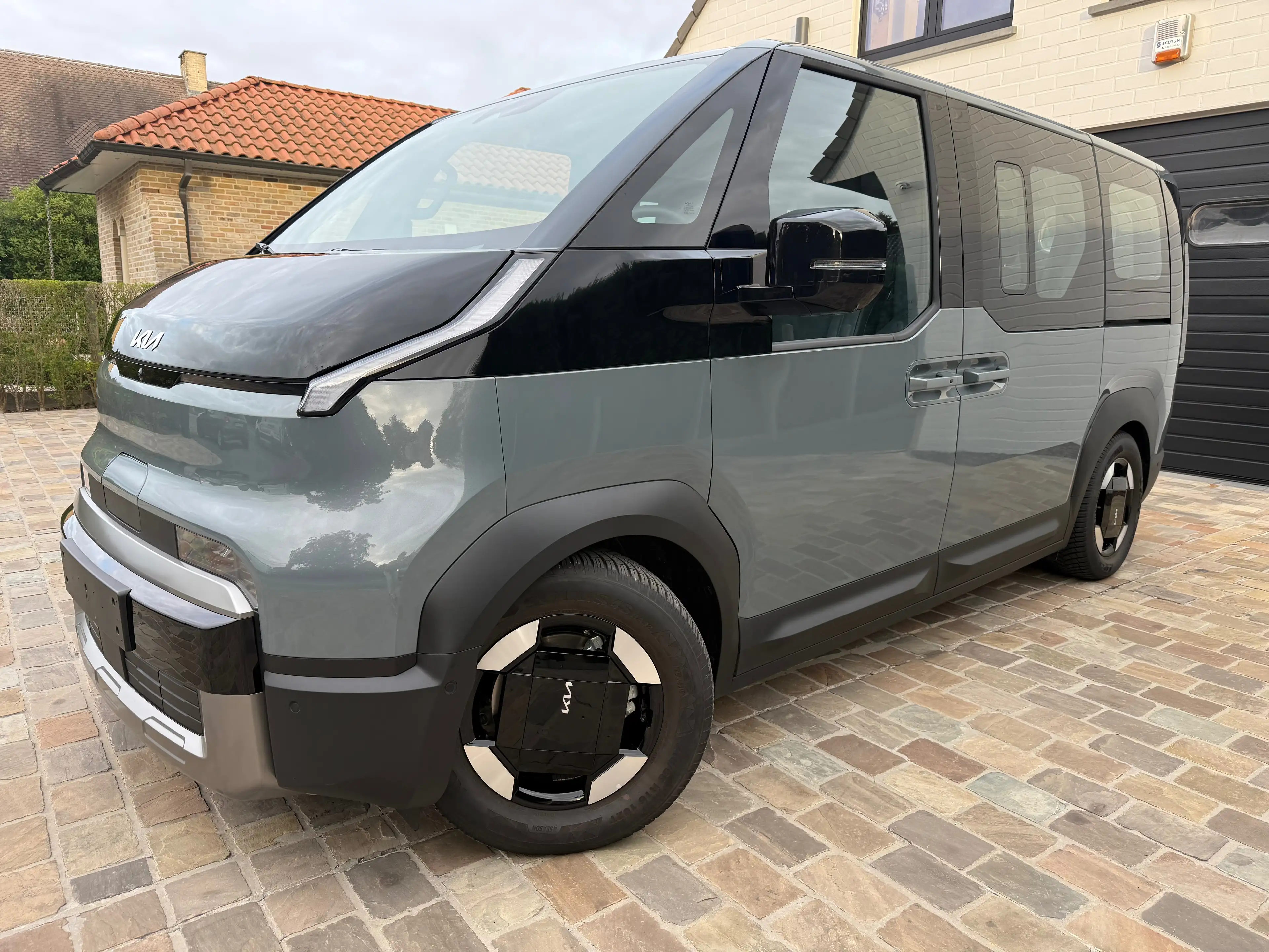 Kia PV5 Passenger PV5 71.2 kWh Elite Elite