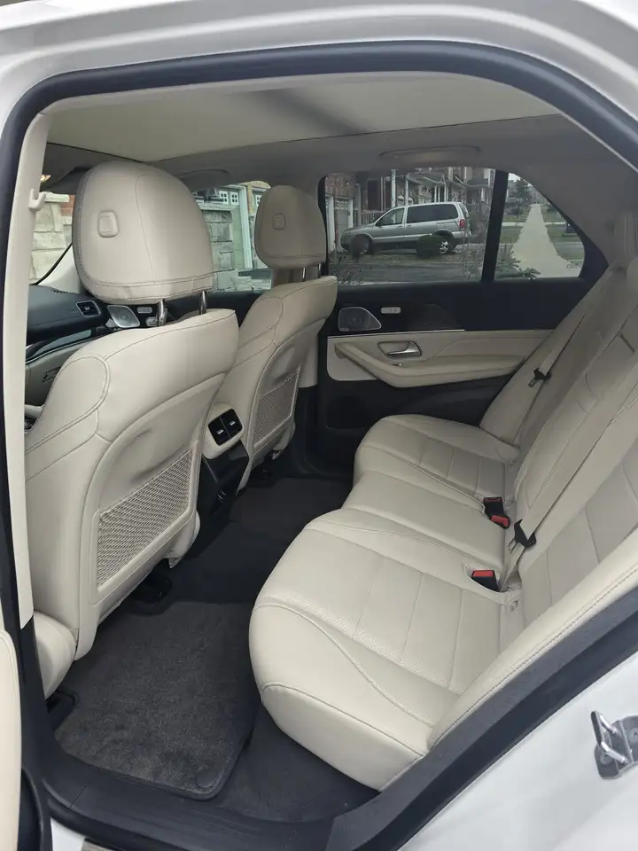 Mercedes-Benz GLE снимка Mercedes-Benz GLE