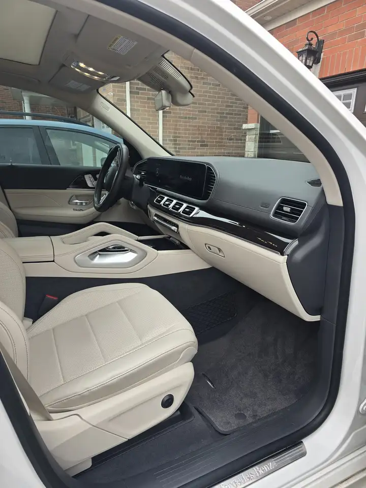 Mercedes-Benz GLE снимка Mercedes-Benz GLE