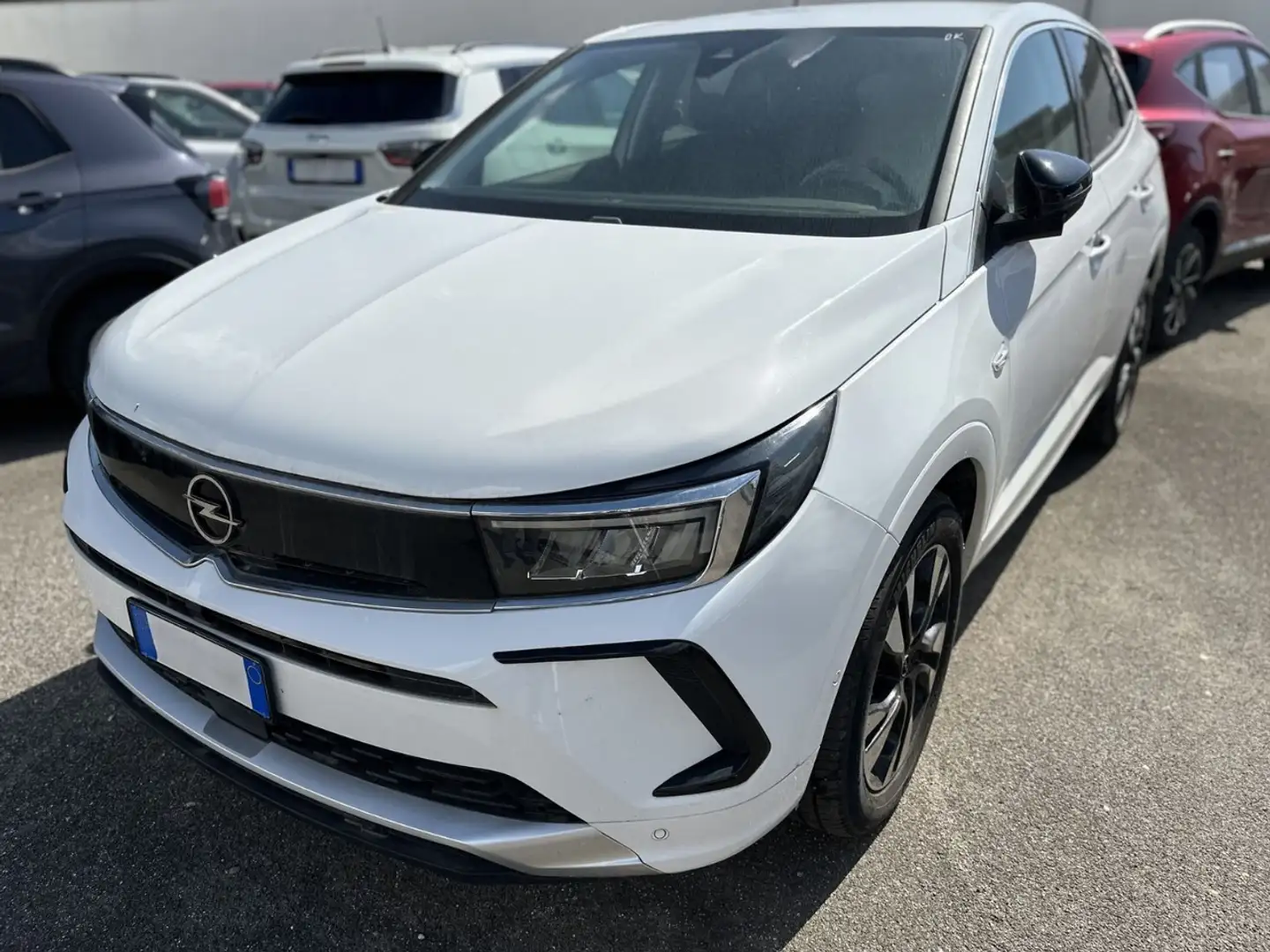Opel Grandland 1.2 Turbo 12V 130 CV aut. Business Elegance Blanc - 1