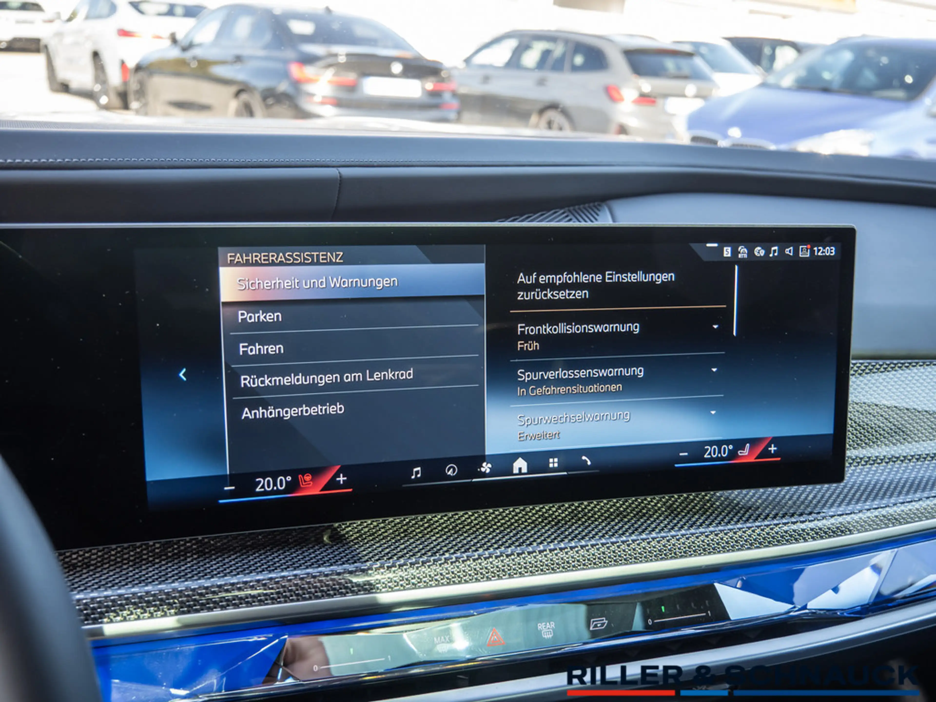 BMW 750 E XDRIVE — photo 15