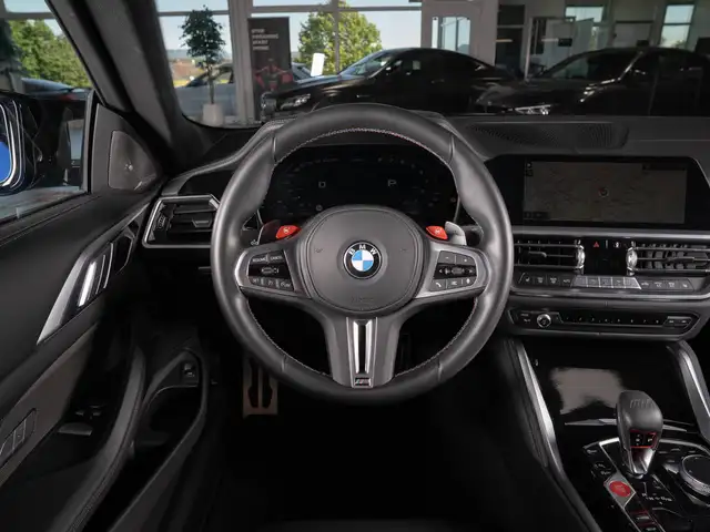 BMW M4 view 12