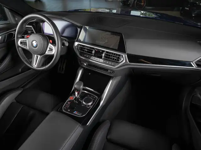 BMW M4 view 15