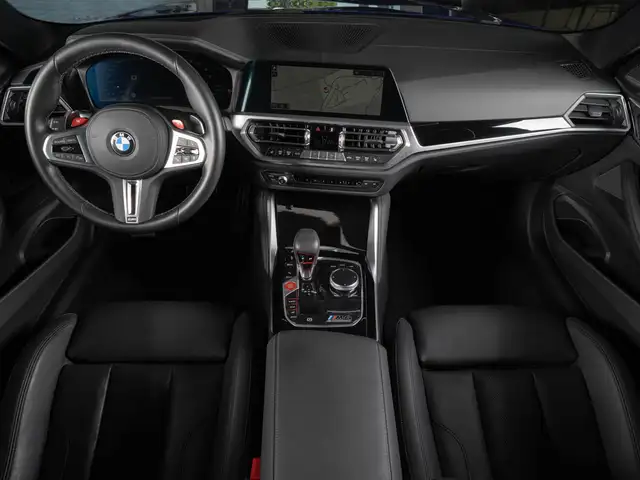 BMW M4 view 13