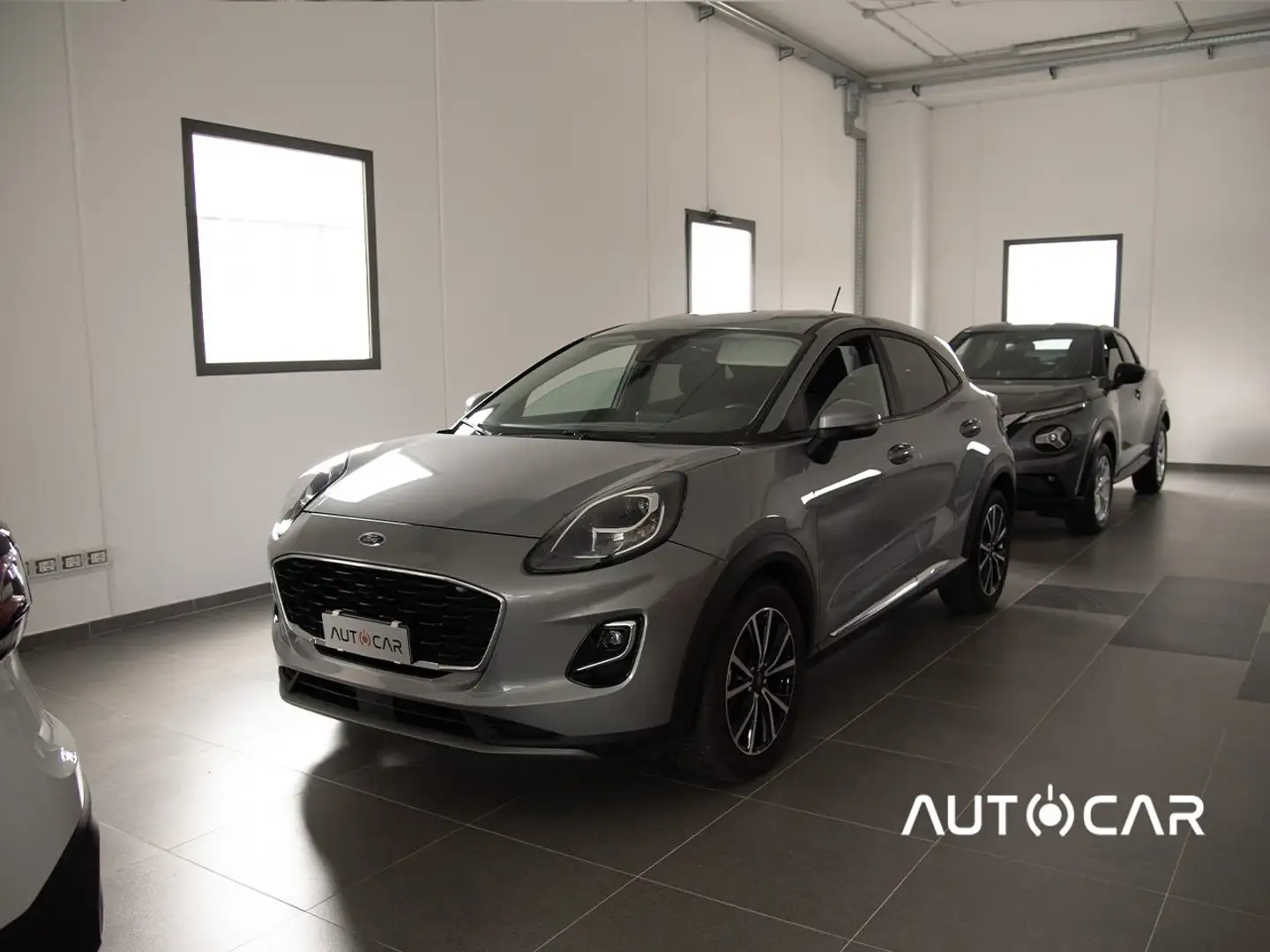 Ford Puma Puma 1.0 ecoboost h Titanium Design s Gris - 2