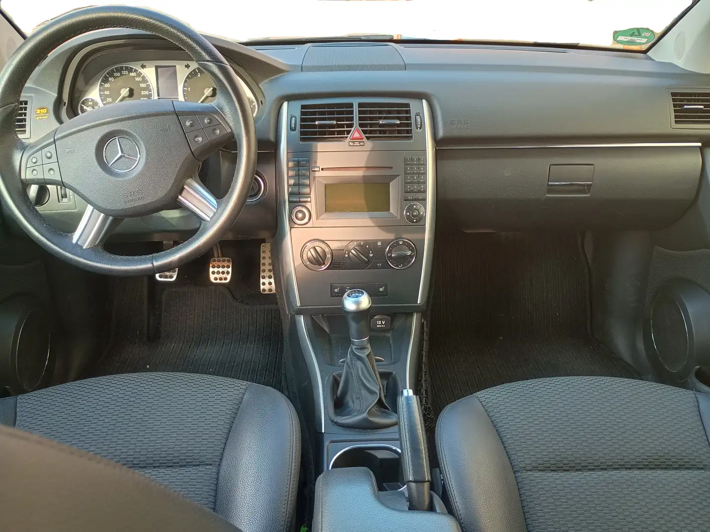 Mercedes-Benz B 180 B-Klasse Diesel CDI DPF Autotronic Silber - 2