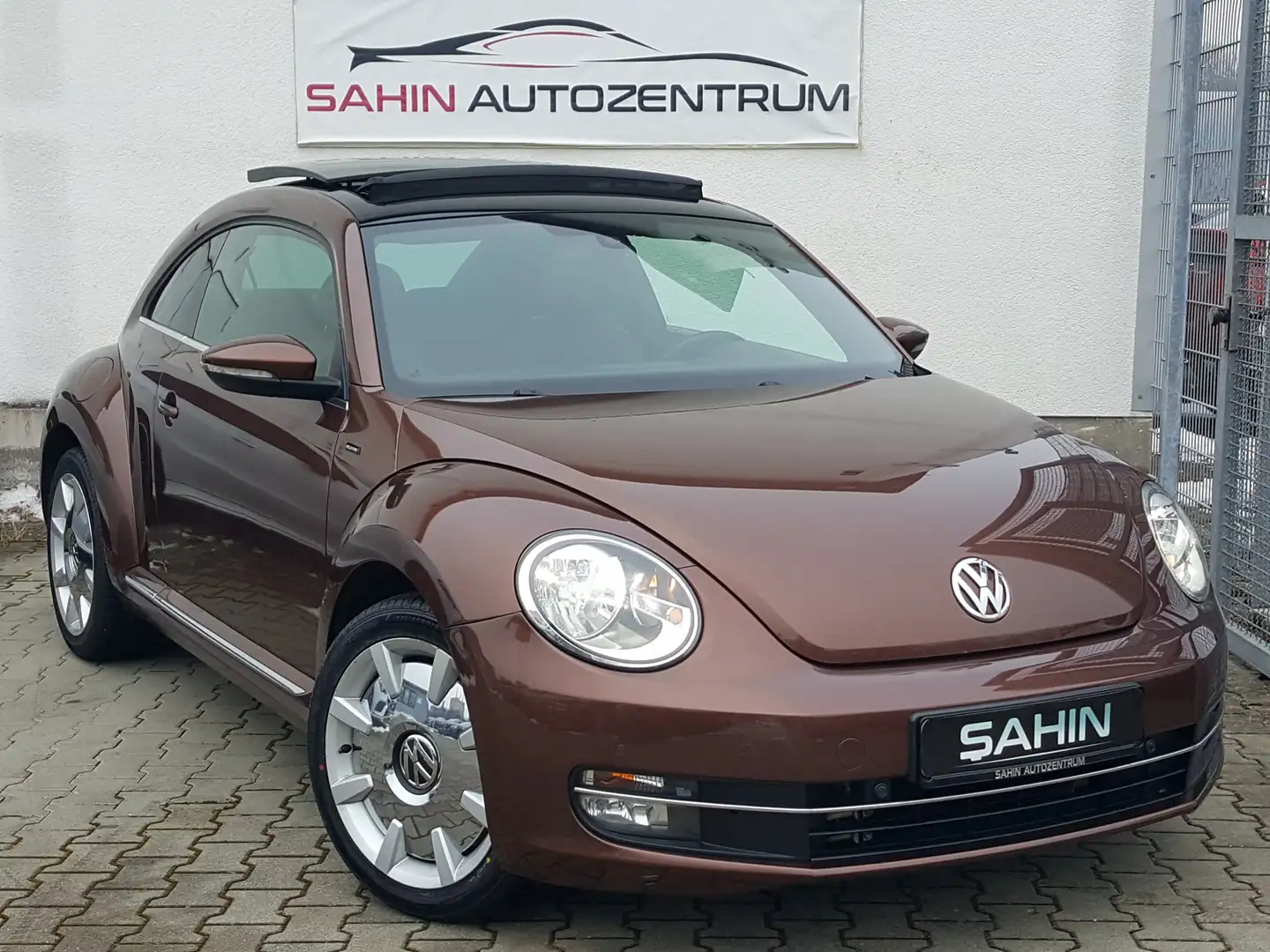 Volkswagen Beetle 1.4 TSI Allstar BMT Pano Navi RFK PDC Scheckheft Brun - 2