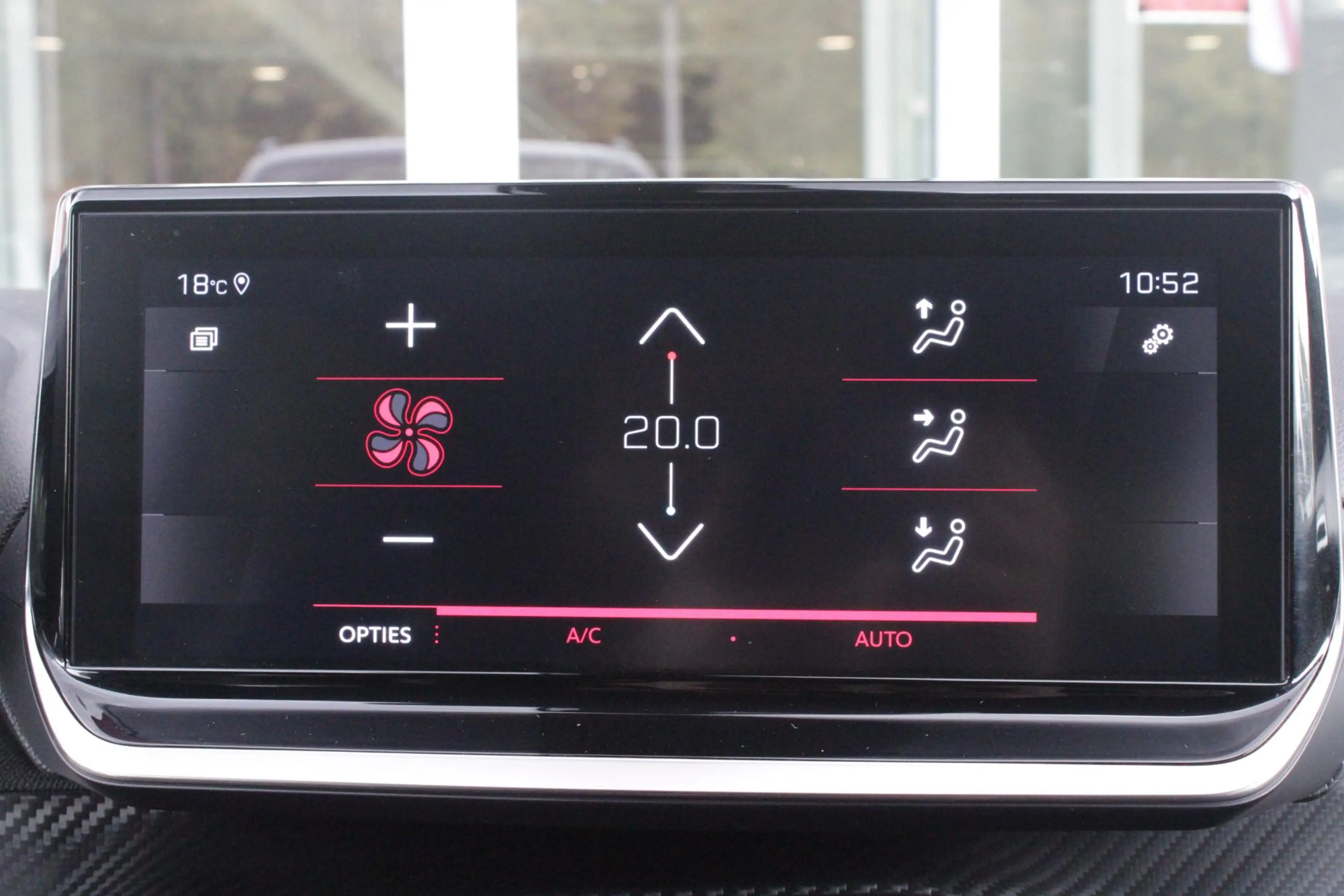 Peugeot 2008 1.2 100PK ALLURE PACK | AFNEEMBARE TREKHAAK | NAVI — photo 21