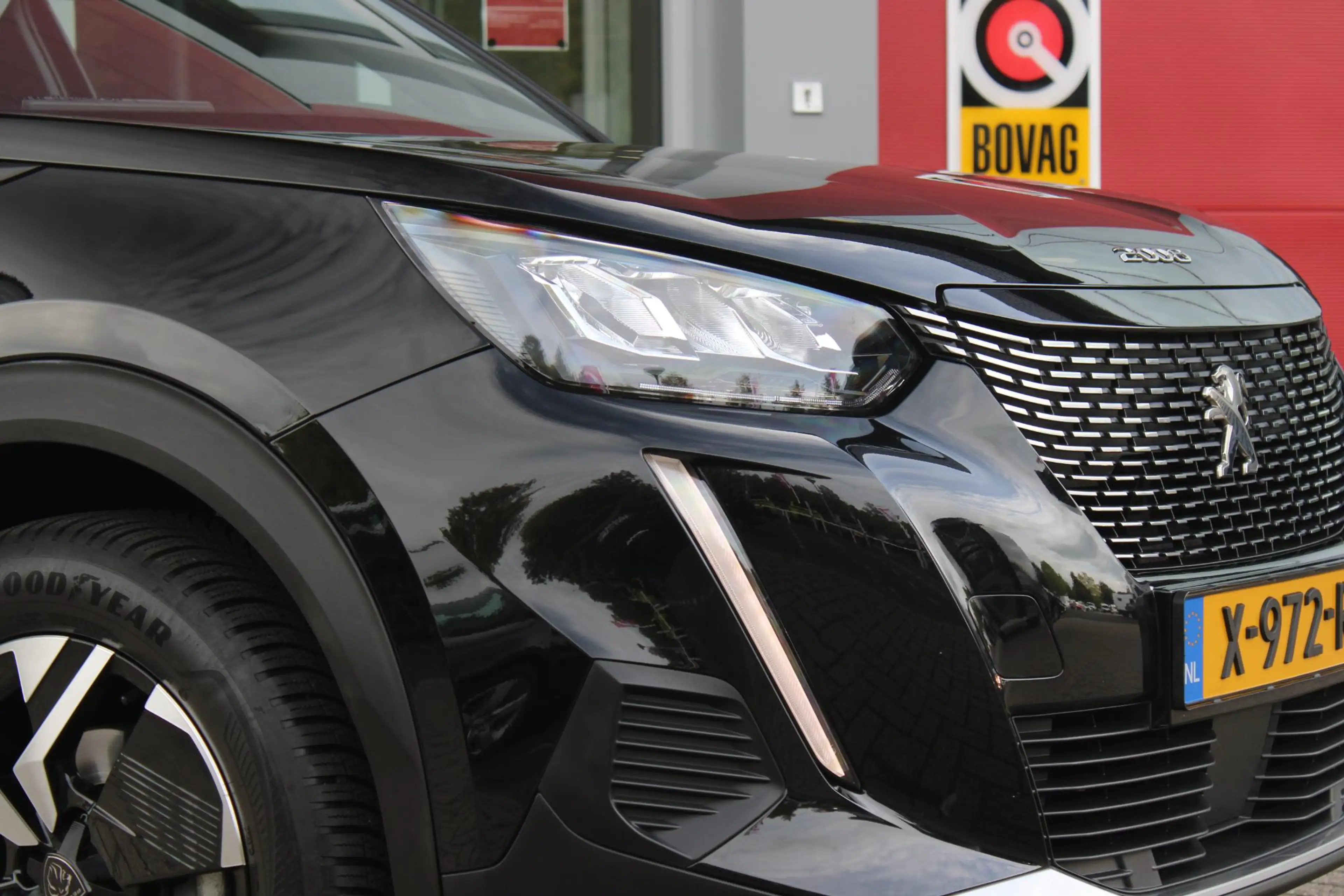 Peugeot 2008 1.2 100PK ALLURE PACK | AFNEEMBARE TREKHAAK | NAVI — photo 10