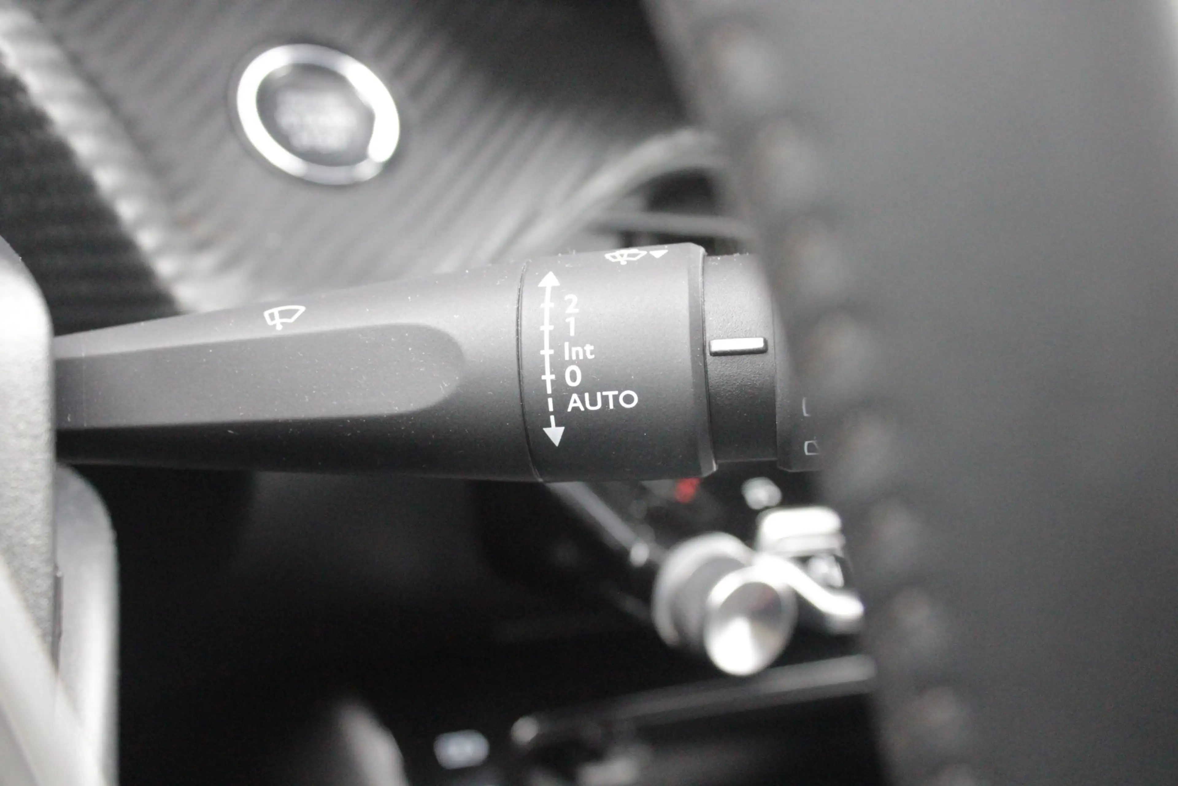 Peugeot 2008 1.2 100PK ALLURE PACK | AFNEEMBARE TREKHAAK | NAVI — photo 39